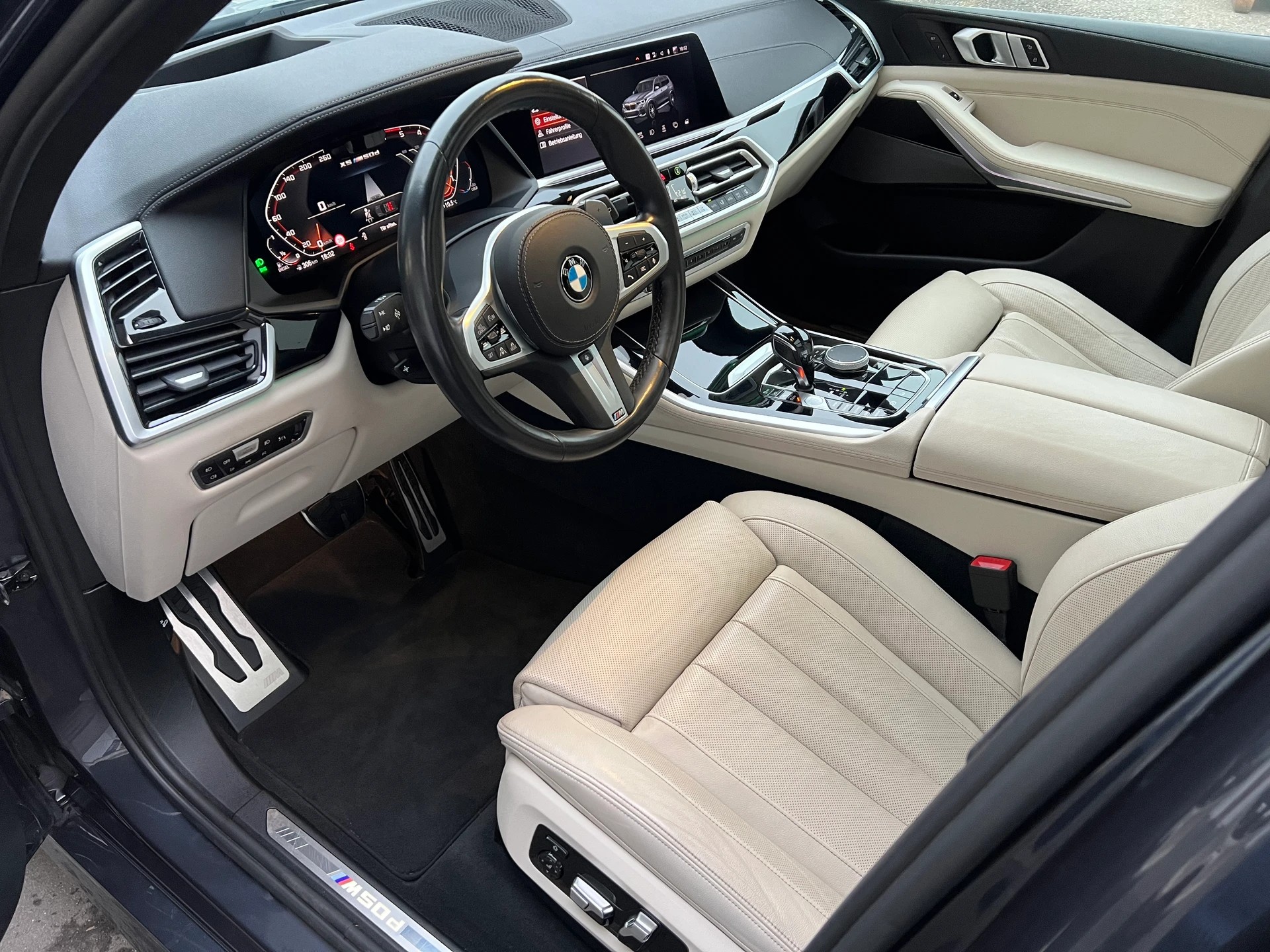 BMW X5 xDrive M50d Steptronic-image-8