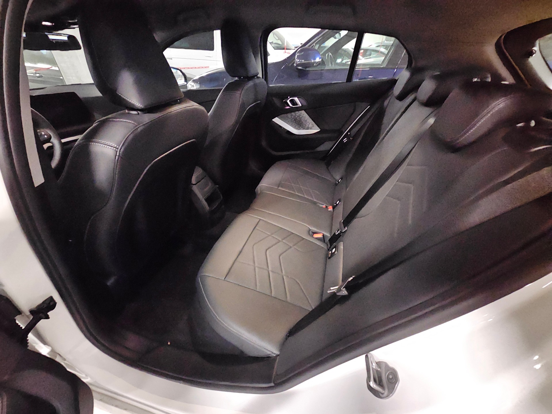 BMW 116 Steptronic-image-8