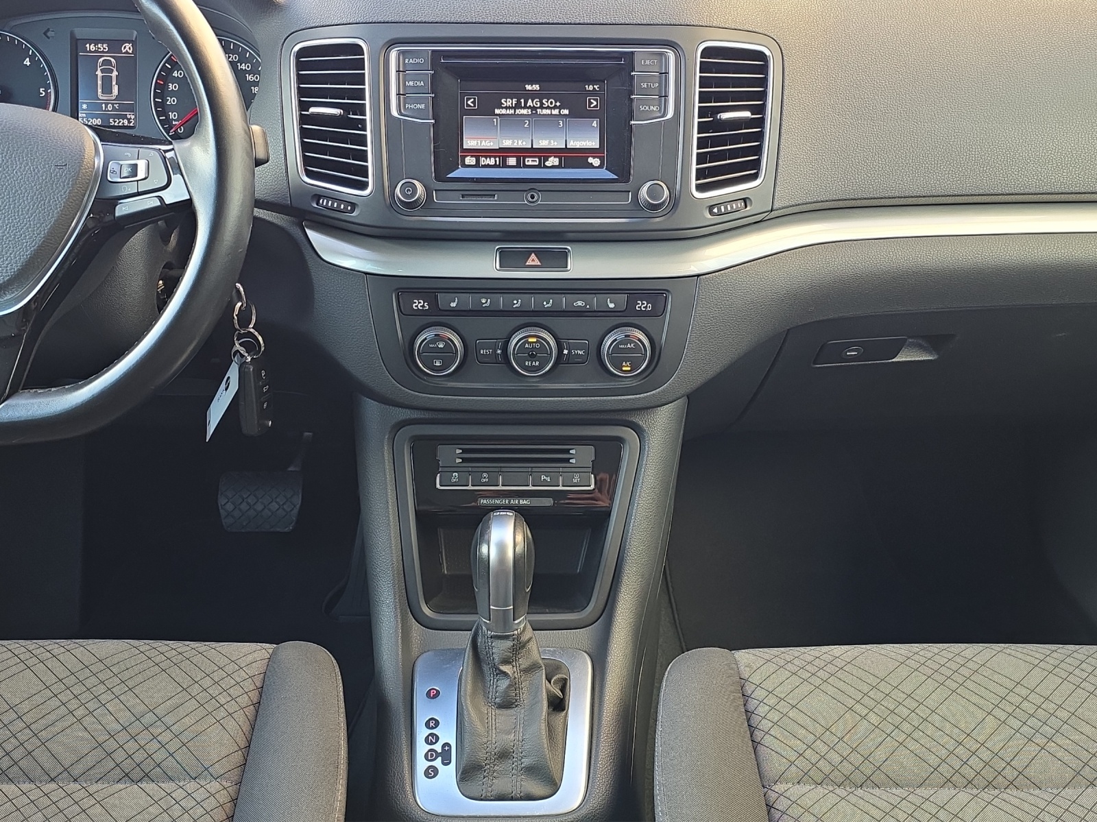 VW Sharan 2.0 TDI BMT Comfortline DSG 7-Sitzer-image-10