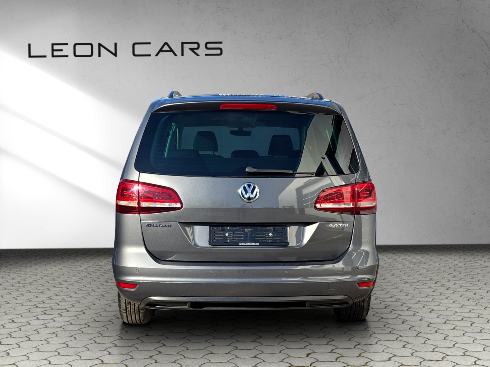 VW Sharan 2.0 TDI BMT Comfortline DSG 7-Sitzer-image-2