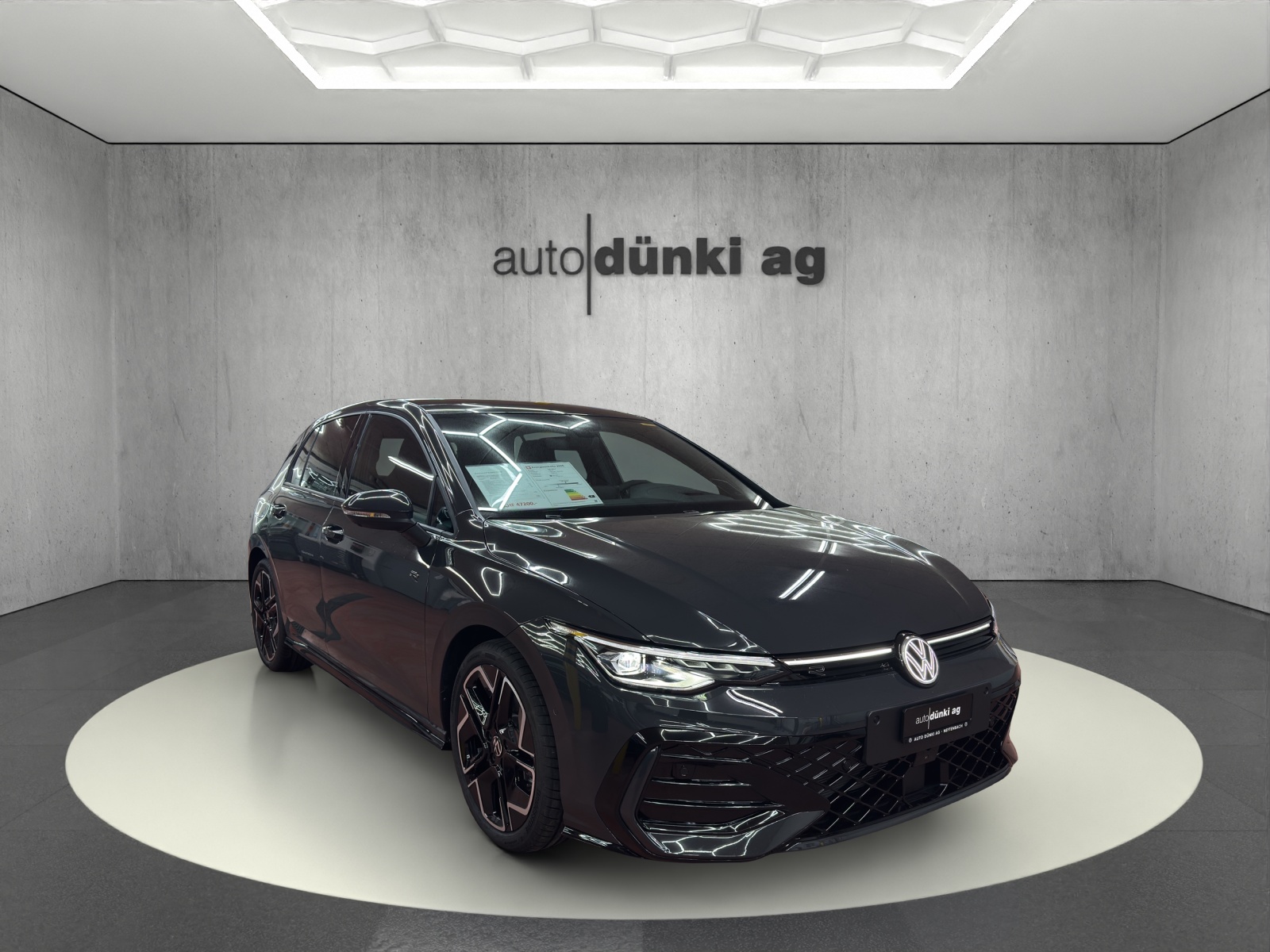 VW Golf 2.0 TSI R-Line DSG 4 Motion-image-5