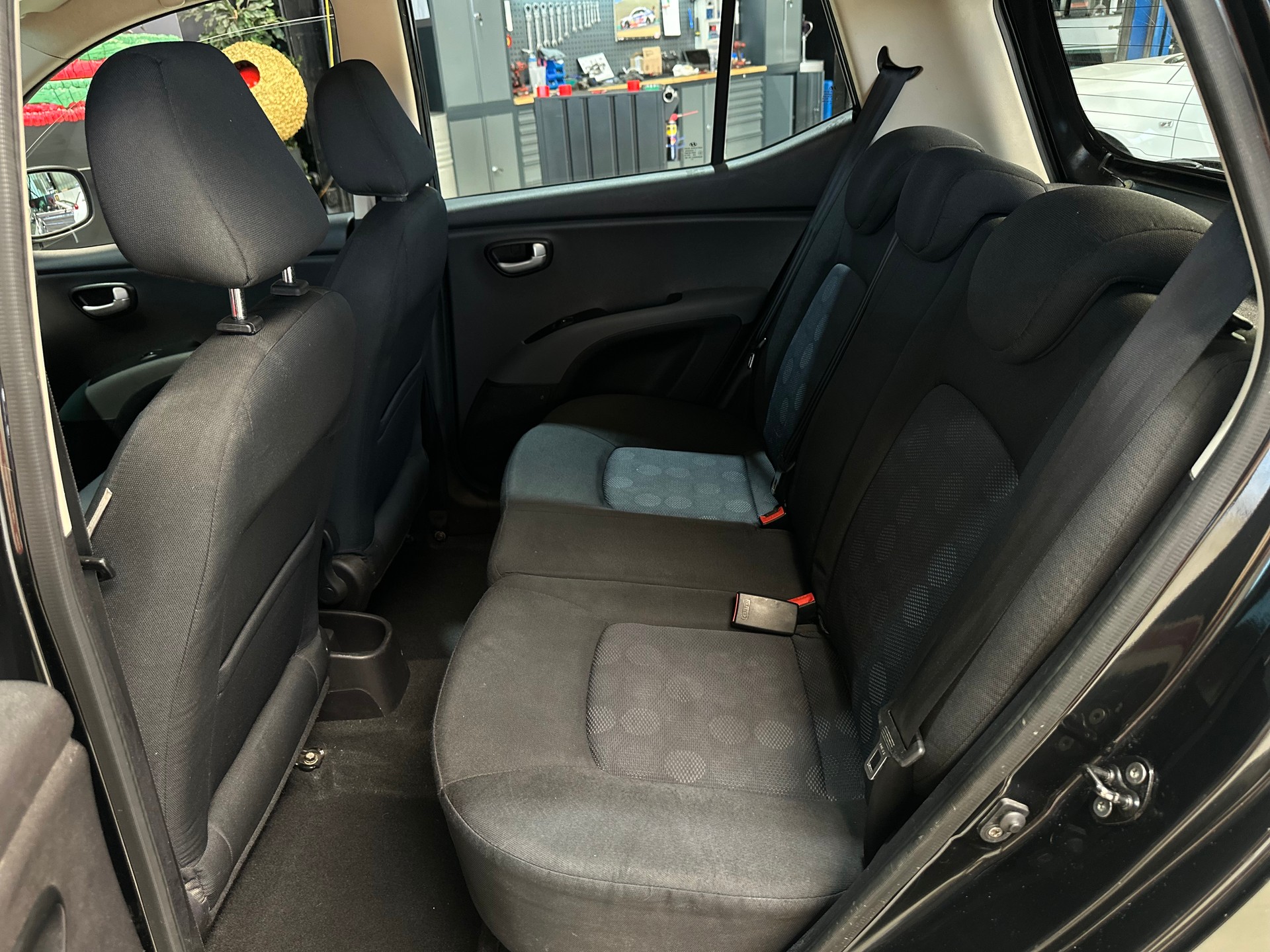 HYUNDAI i10 1.1 Comfort-image-12