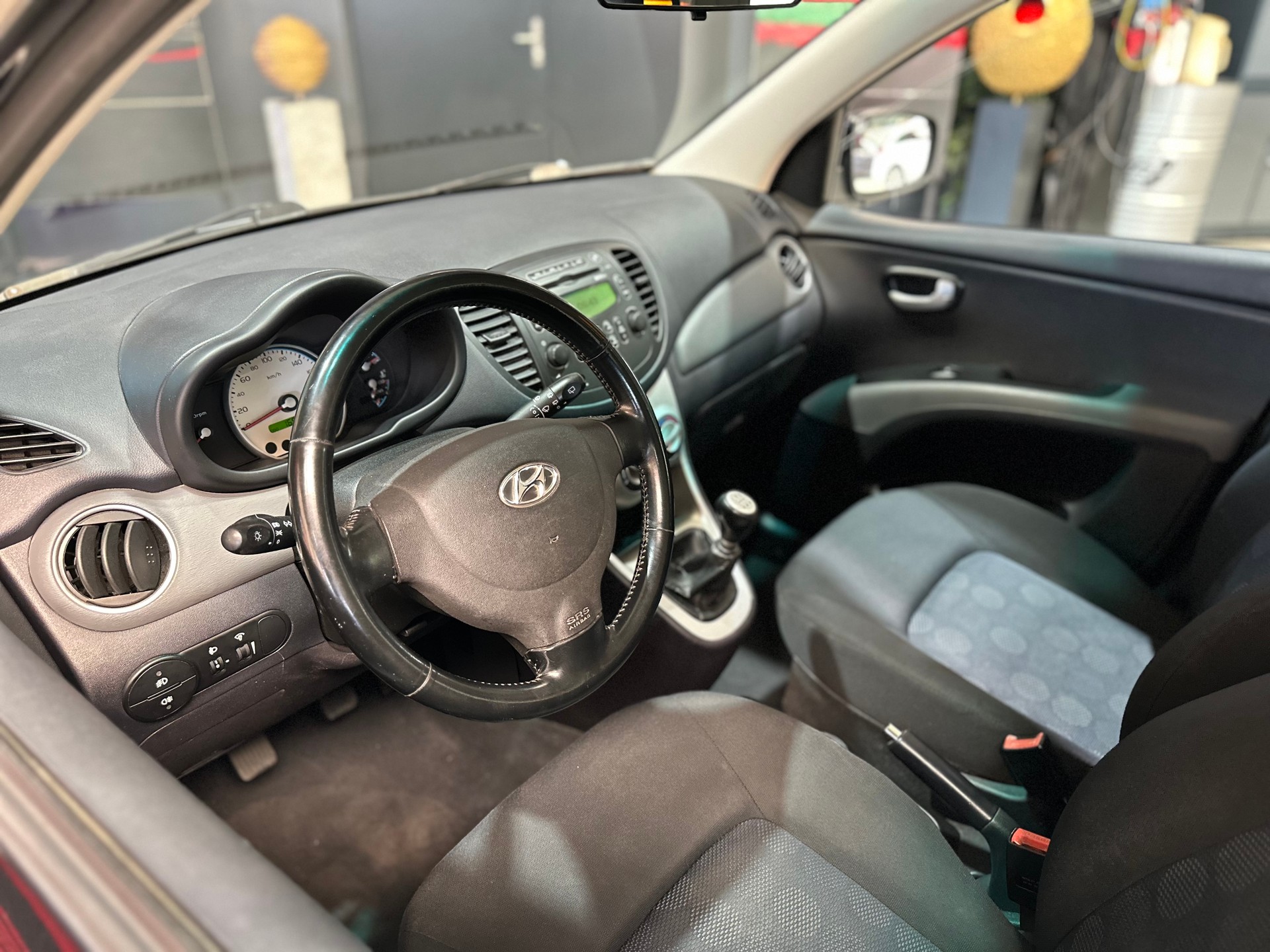 HYUNDAI i10 1.1 Comfort-image-8