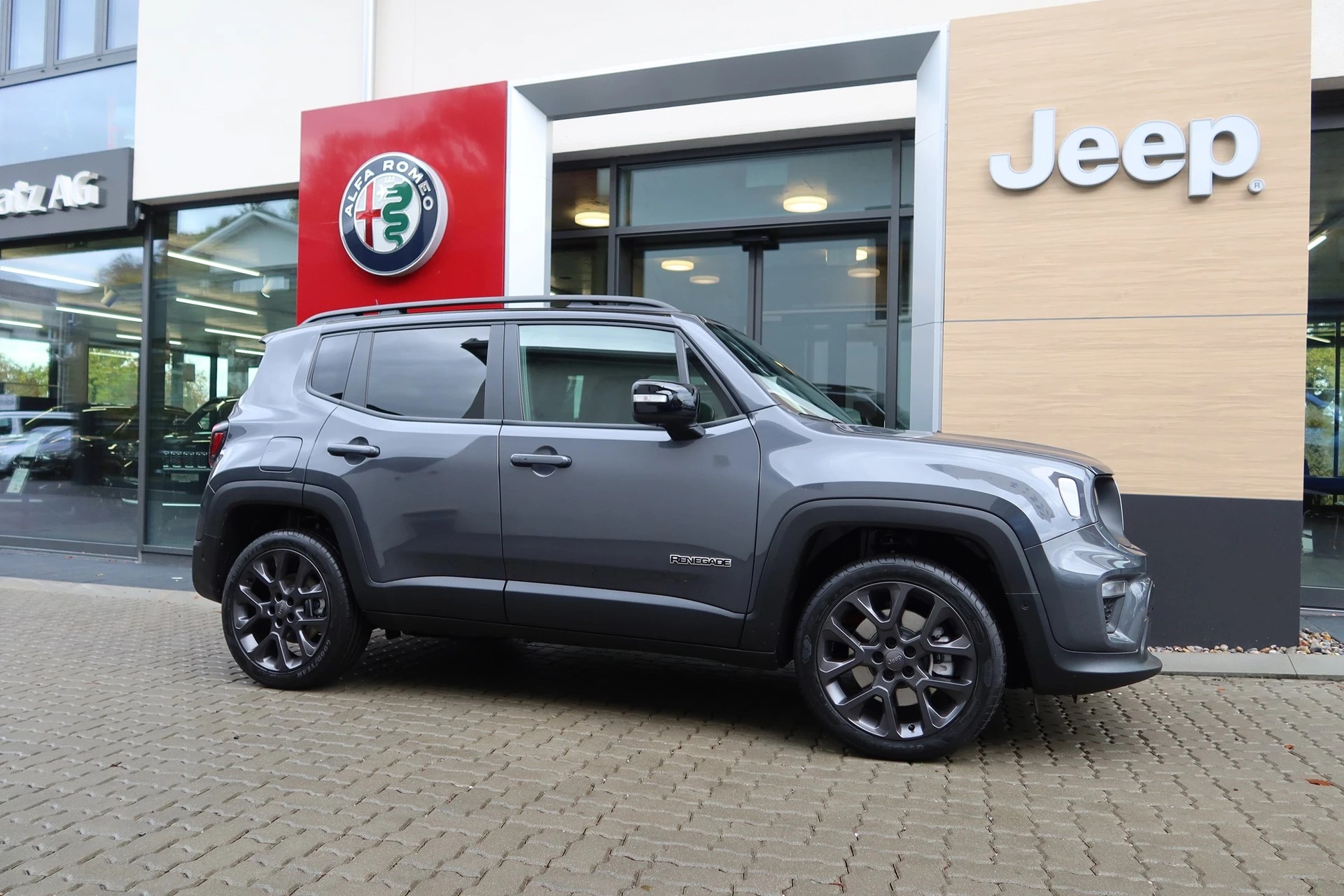 JEEP Renegade 1.3PHEV SLimPAWD-image-1