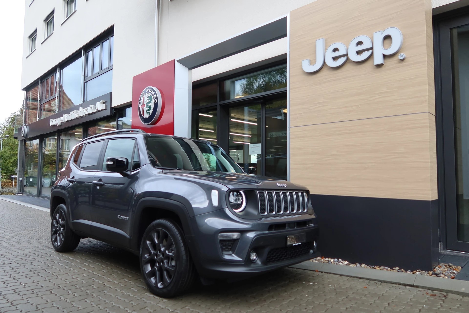 JEEP Renegade 1.3PHEV SLimPAWD-image-4