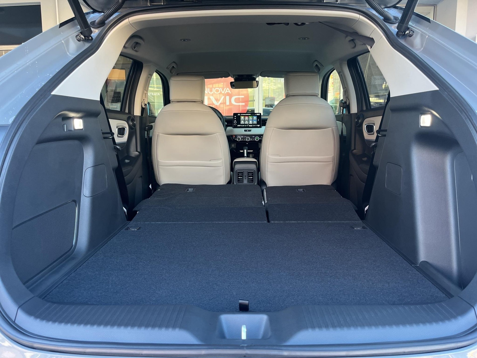HONDA HR-V 1.5 i-MMD Advance Style-image-13