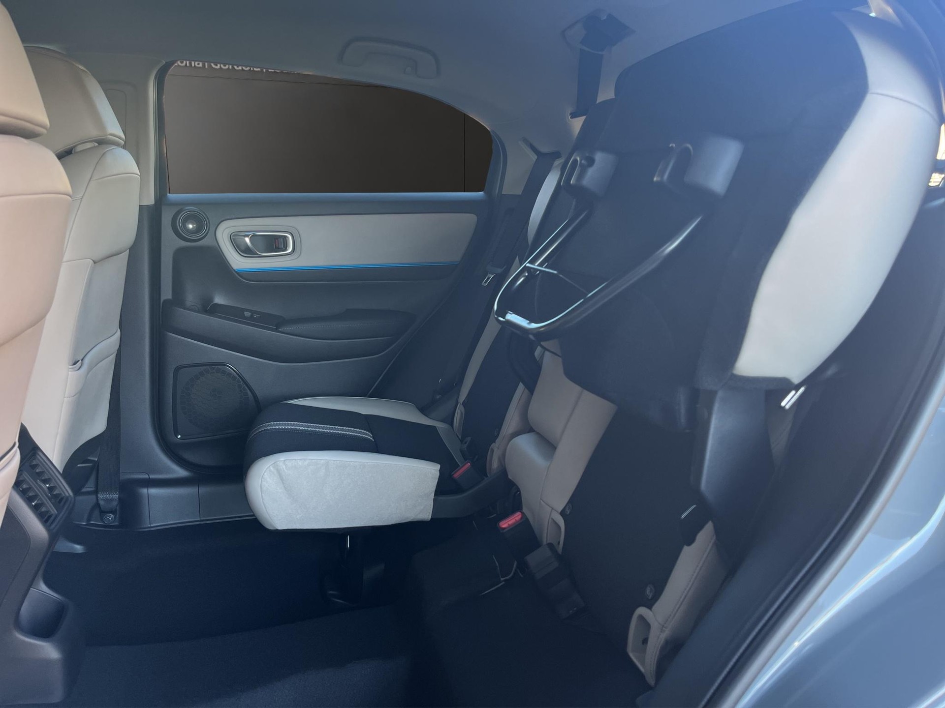 HONDA HR-V 1.5 i-MMD Advance Style-image-11