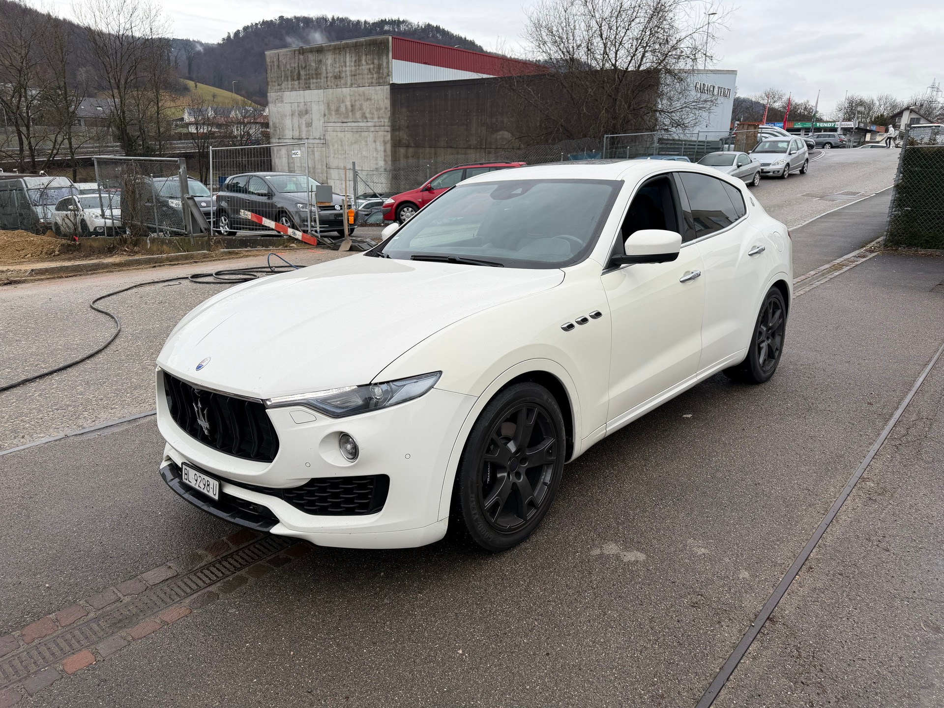 MASERATI Levante D 3.0 V6 Automatica-image-0