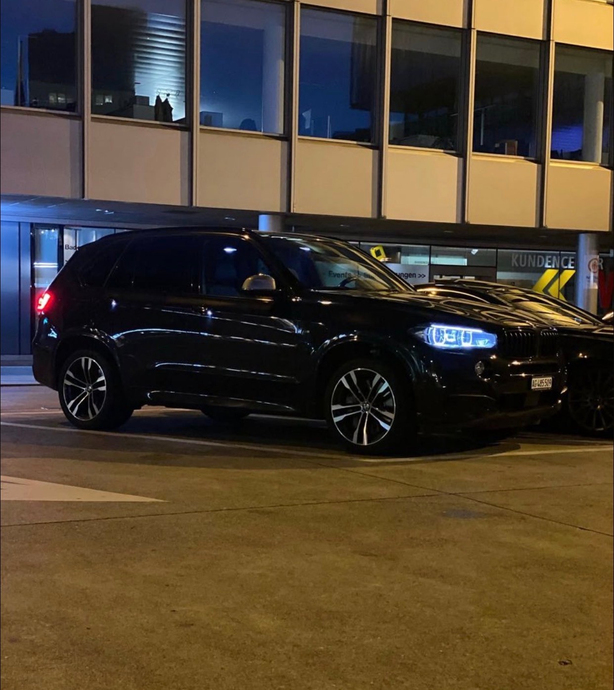 BMW X5 xDrive M50d Steptronic — slika 1