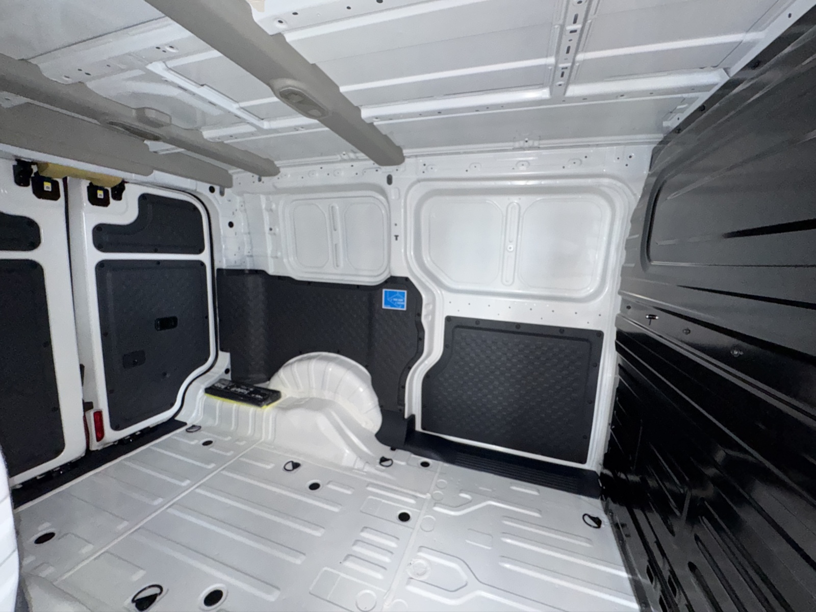 KIA Cargo 71.2 kWh Plus-image-8