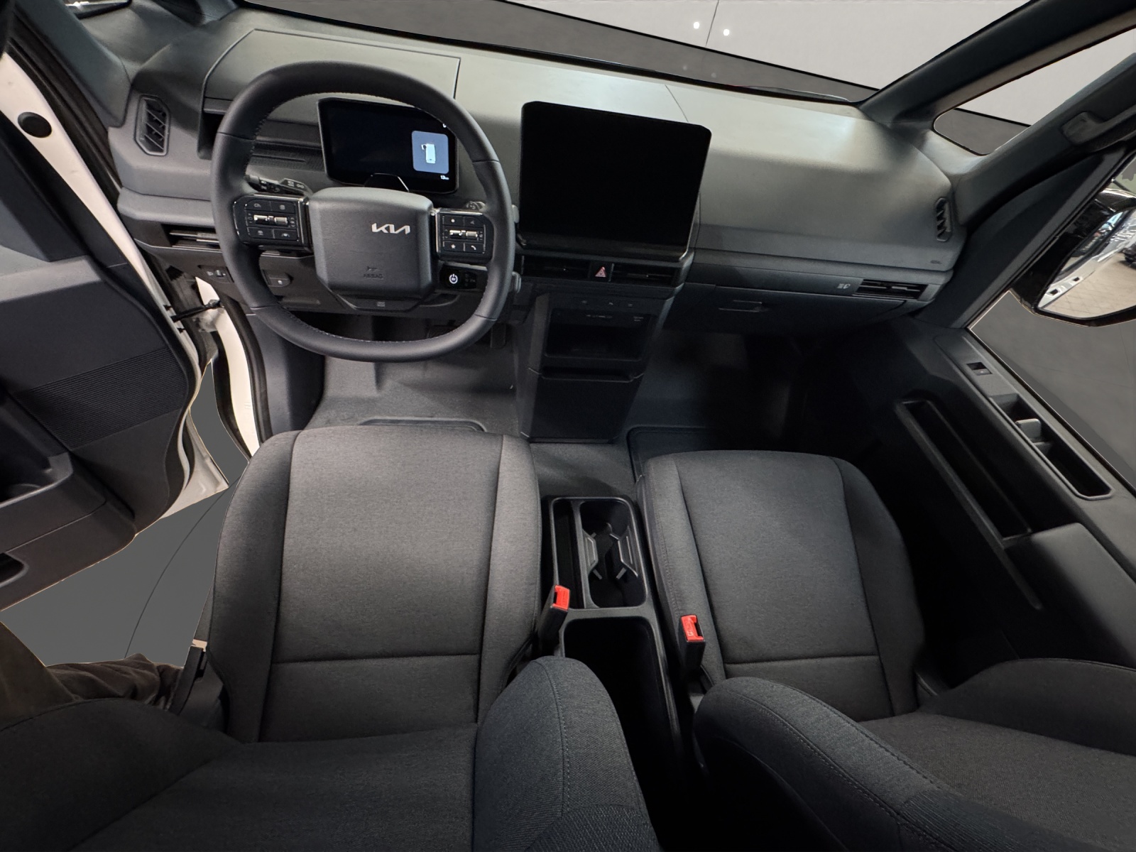 KIA Cargo 71.2 kWh Plus-image-11