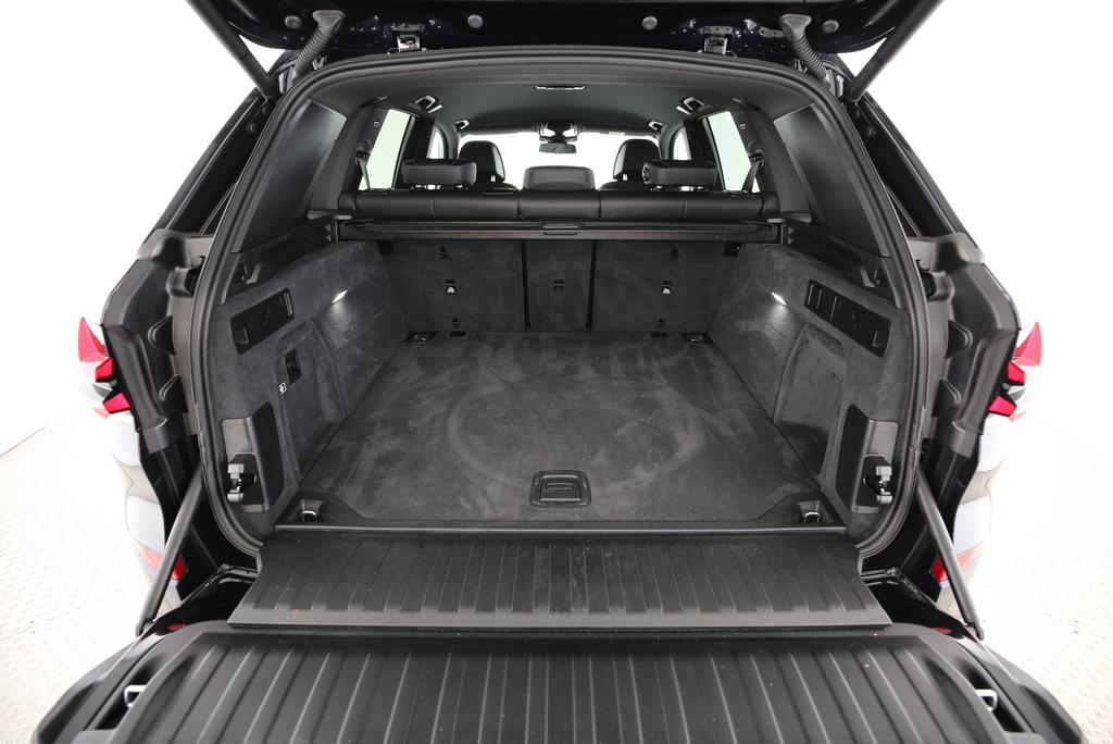 BMW X5 30d xDrive SAG-image-13