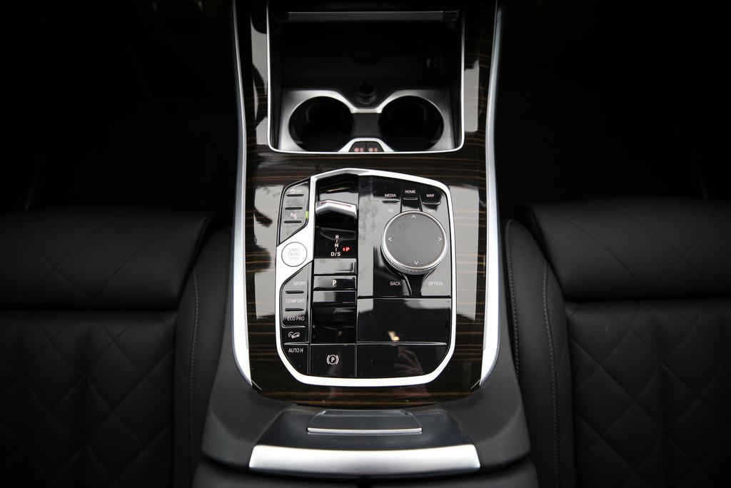 BMW X5 30d xDrive SAG-image-10
