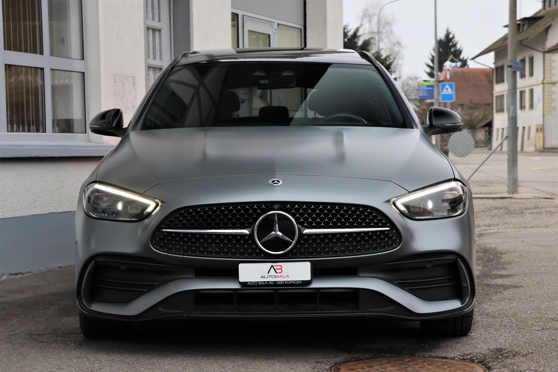 MERCEDES-BENZ C 220 d T 4Matic AMG Line (CH) "Greymatte"-image-1
