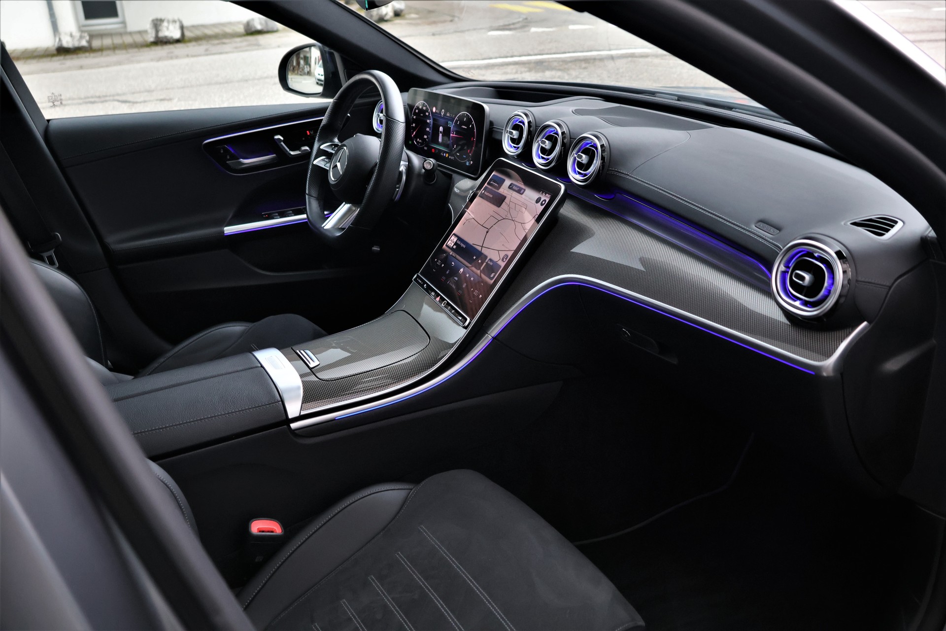 MERCEDES-BENZ C 220 d T 4Matic AMG Line (CH) "Greymatte"-image-19