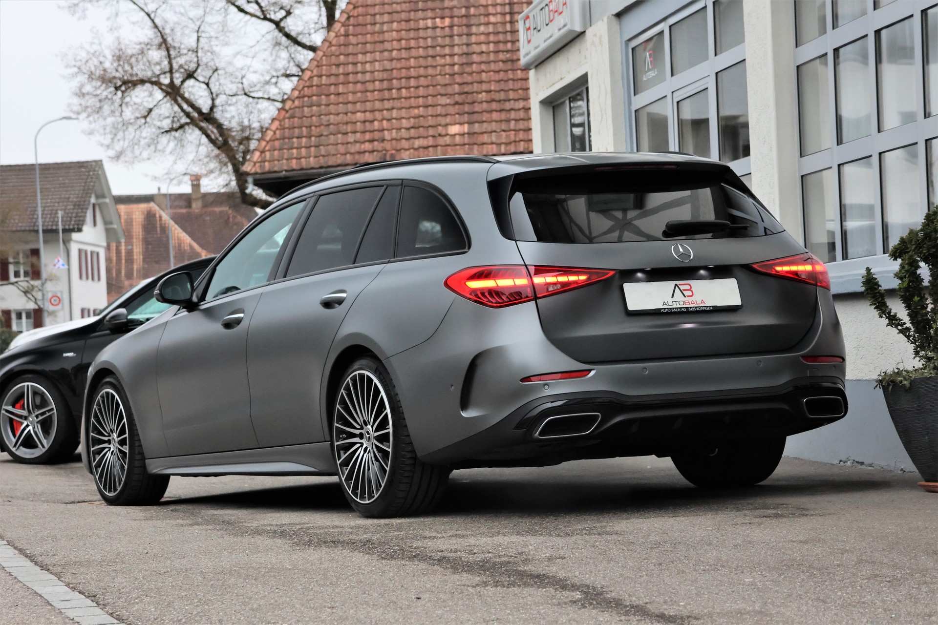MERCEDES-BENZ C 220 d T 4Matic AMG Line (CH) "Greymatte"-image-2