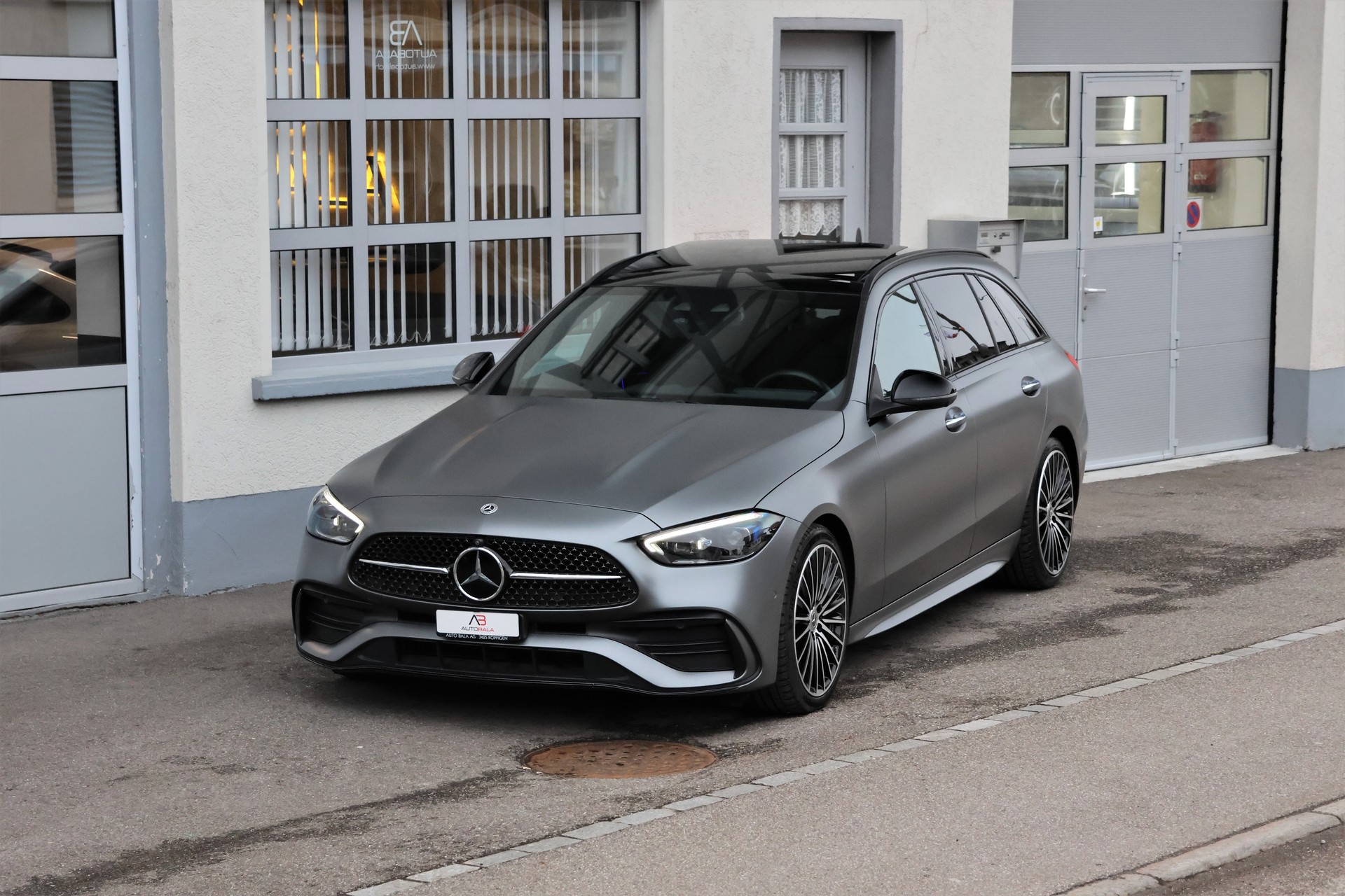 MERCEDES-BENZ C 220 d T 4Matic AMG Line (CH) "Greymatte"-image-0