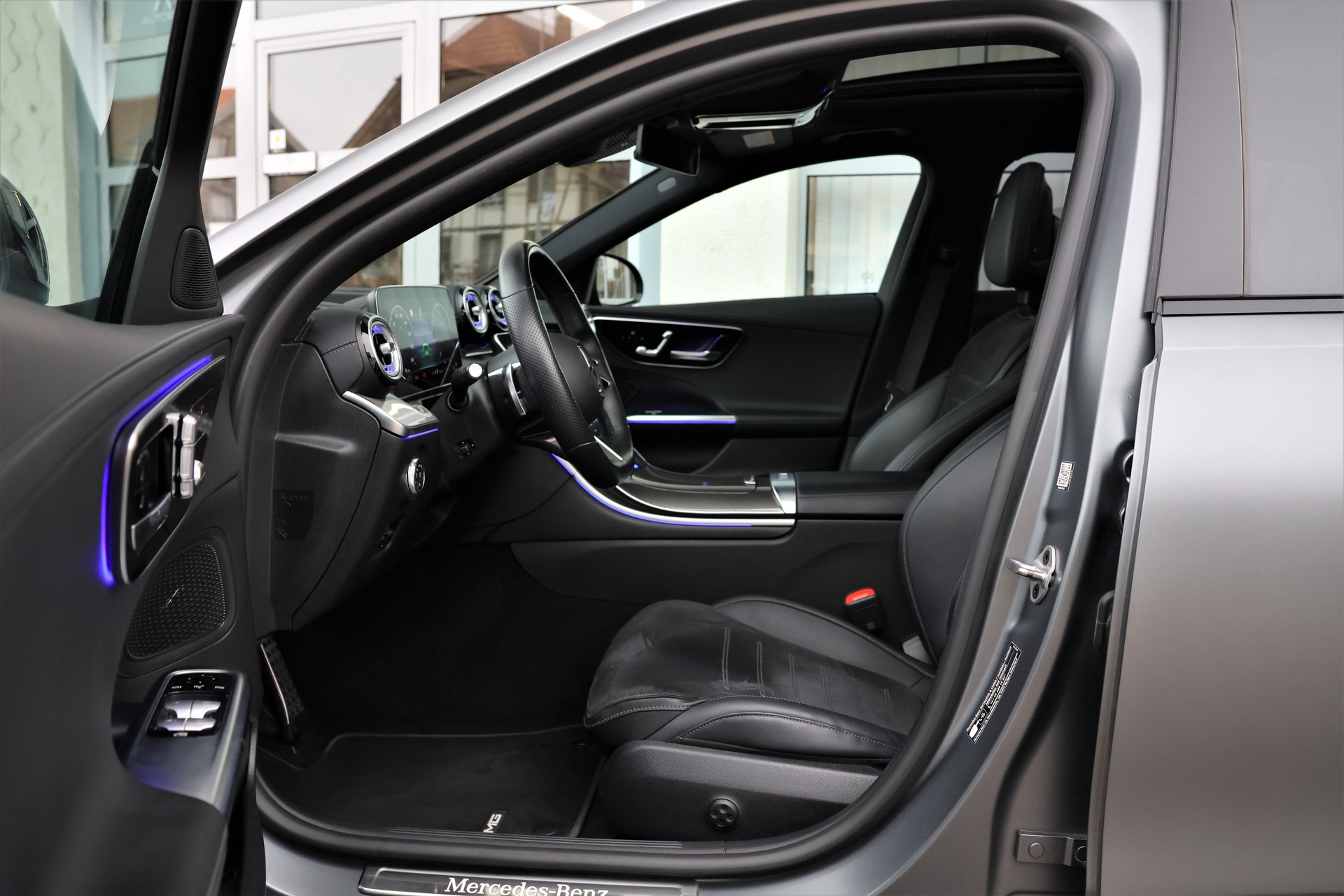 MERCEDES-BENZ C 220 d T 4Matic AMG Line (CH) "Greymatte"-image-7