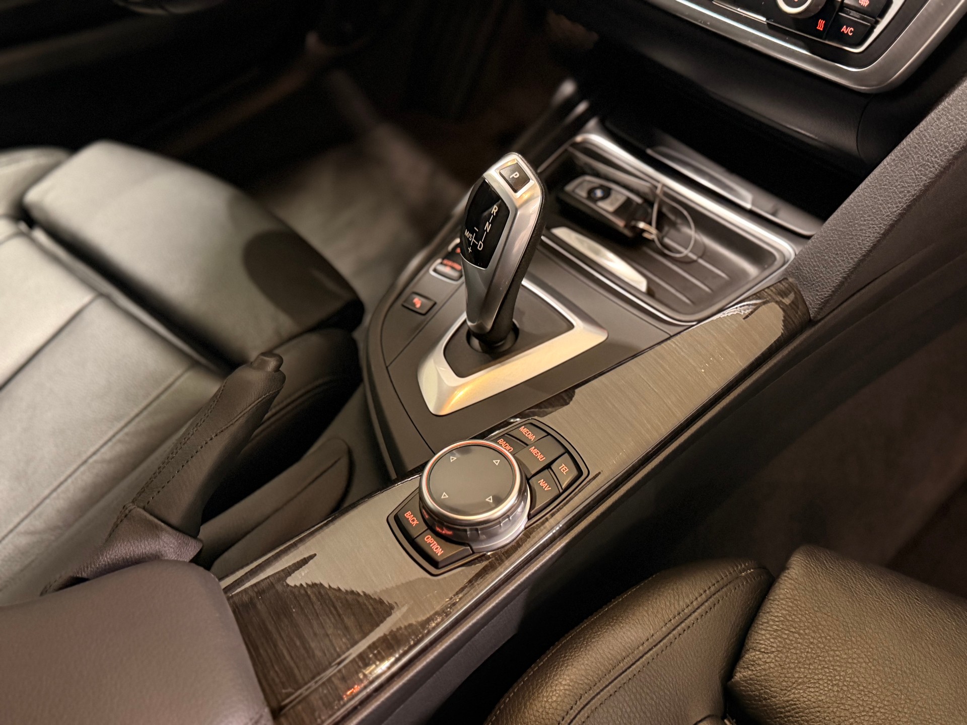 BMW 335i GT xDrive Luxury Line Steptronic-image-20