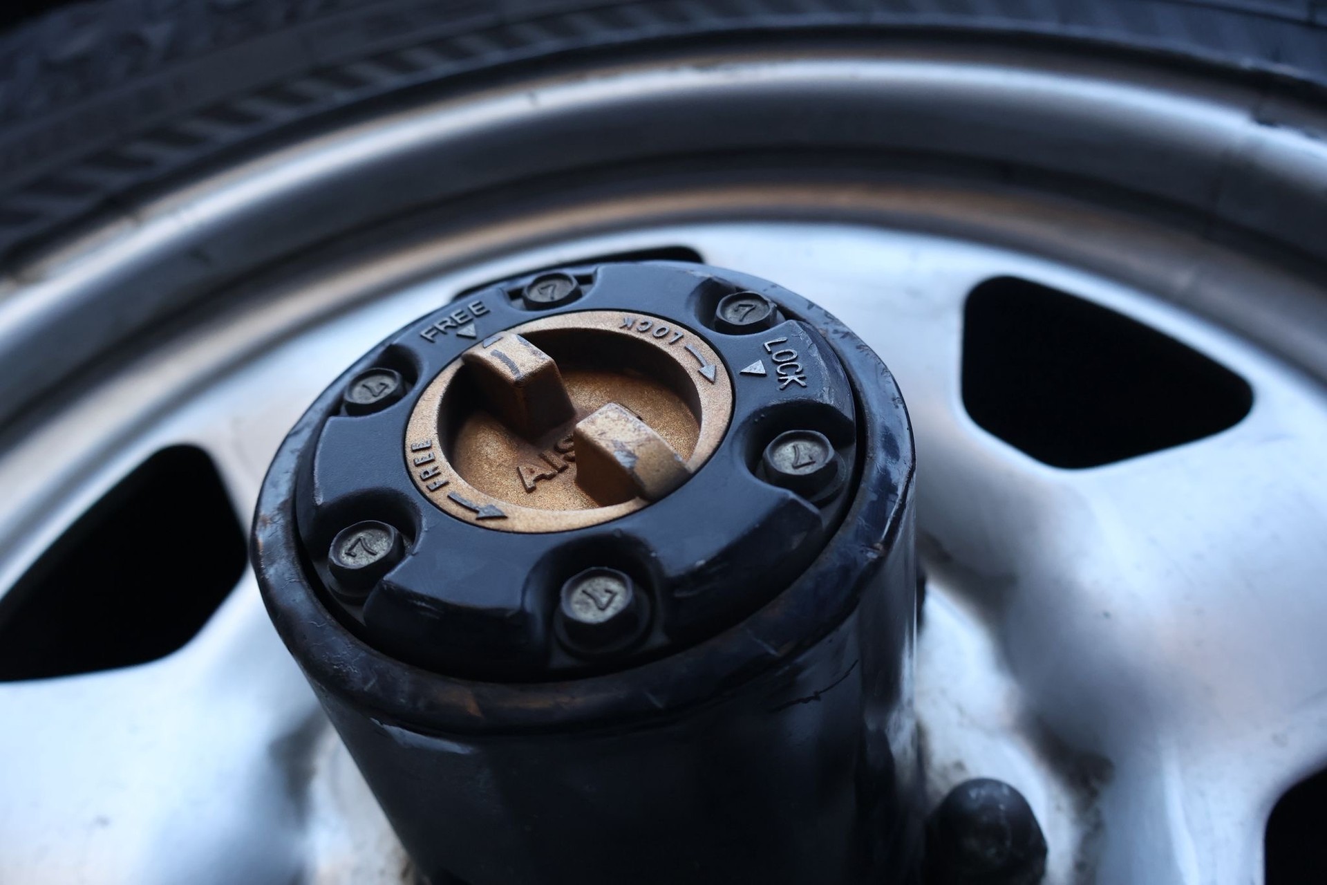 TOYOTA RJ 70 LV-MNEW Hard-Top-image-8