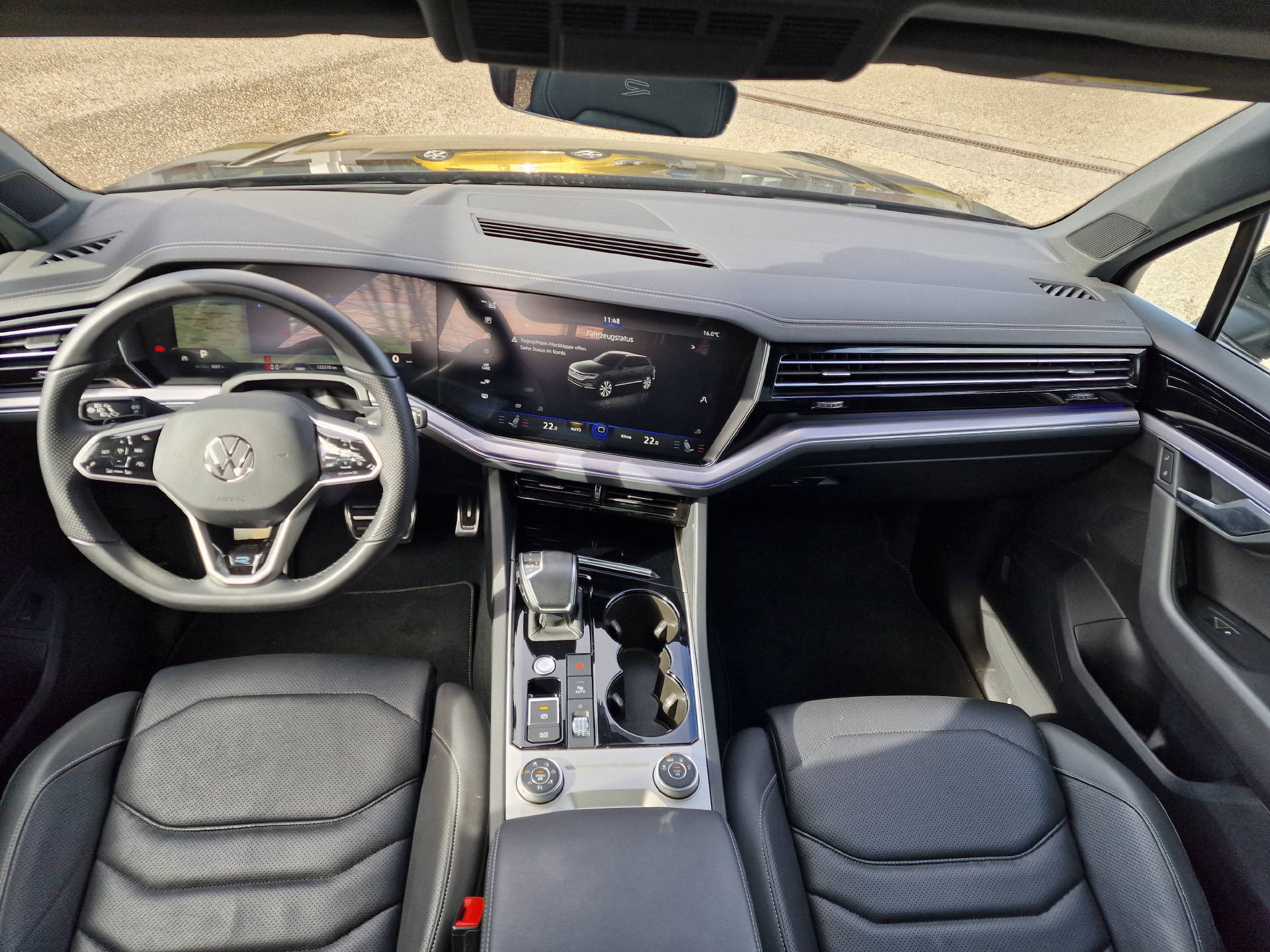 VW Touareg 3.0 V6 TDI 286 R-Line 75 Edition-image-15