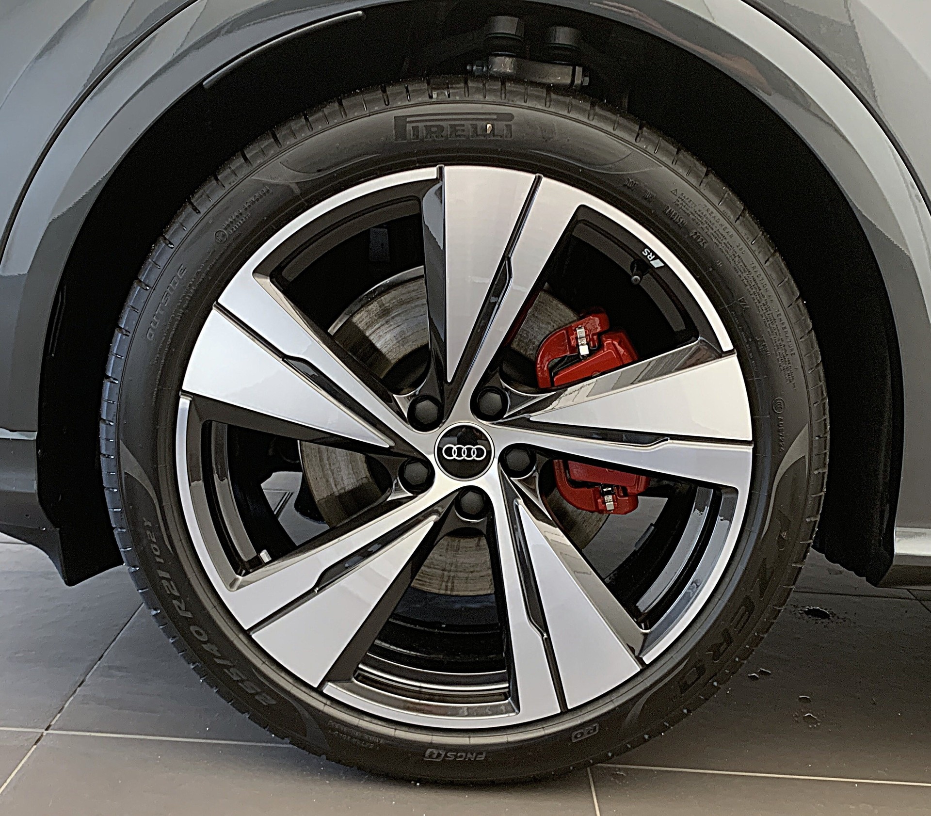 AUDI Q5 e-hybrid quattro 270 kW S-tronic-image-2