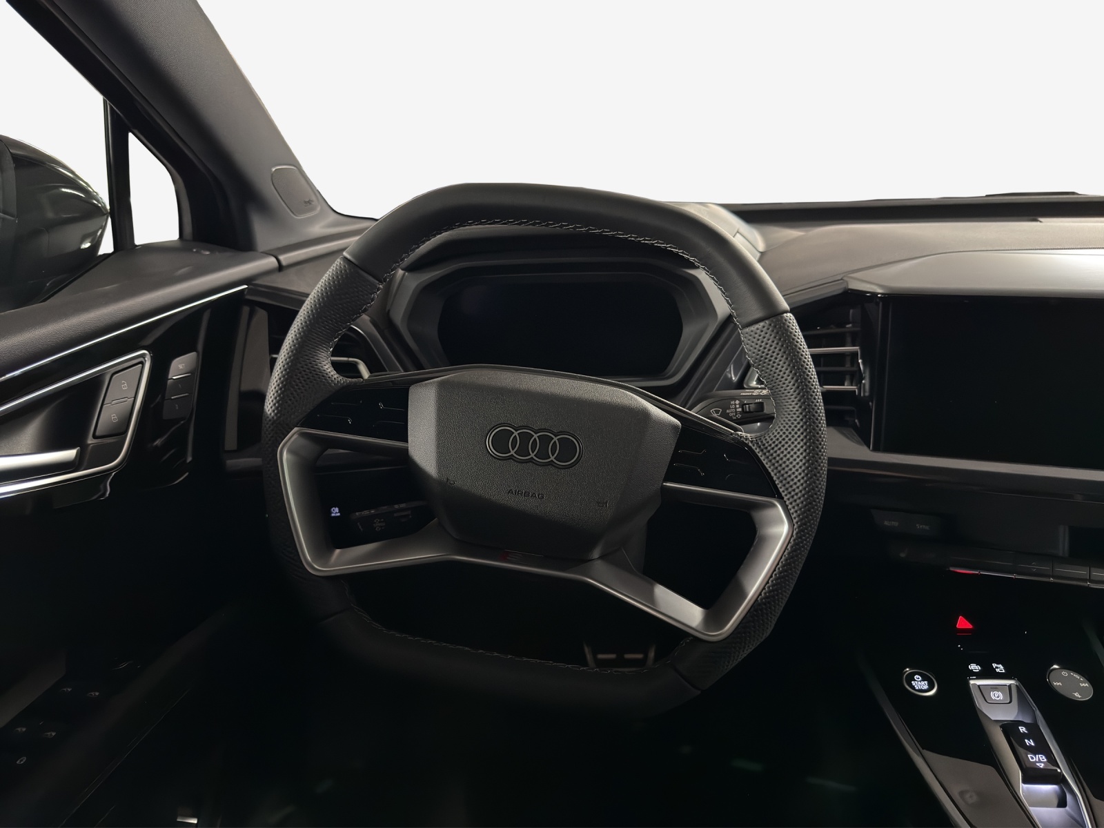 AUDI Q4 e-tron 45 Attraction quattro-image-9