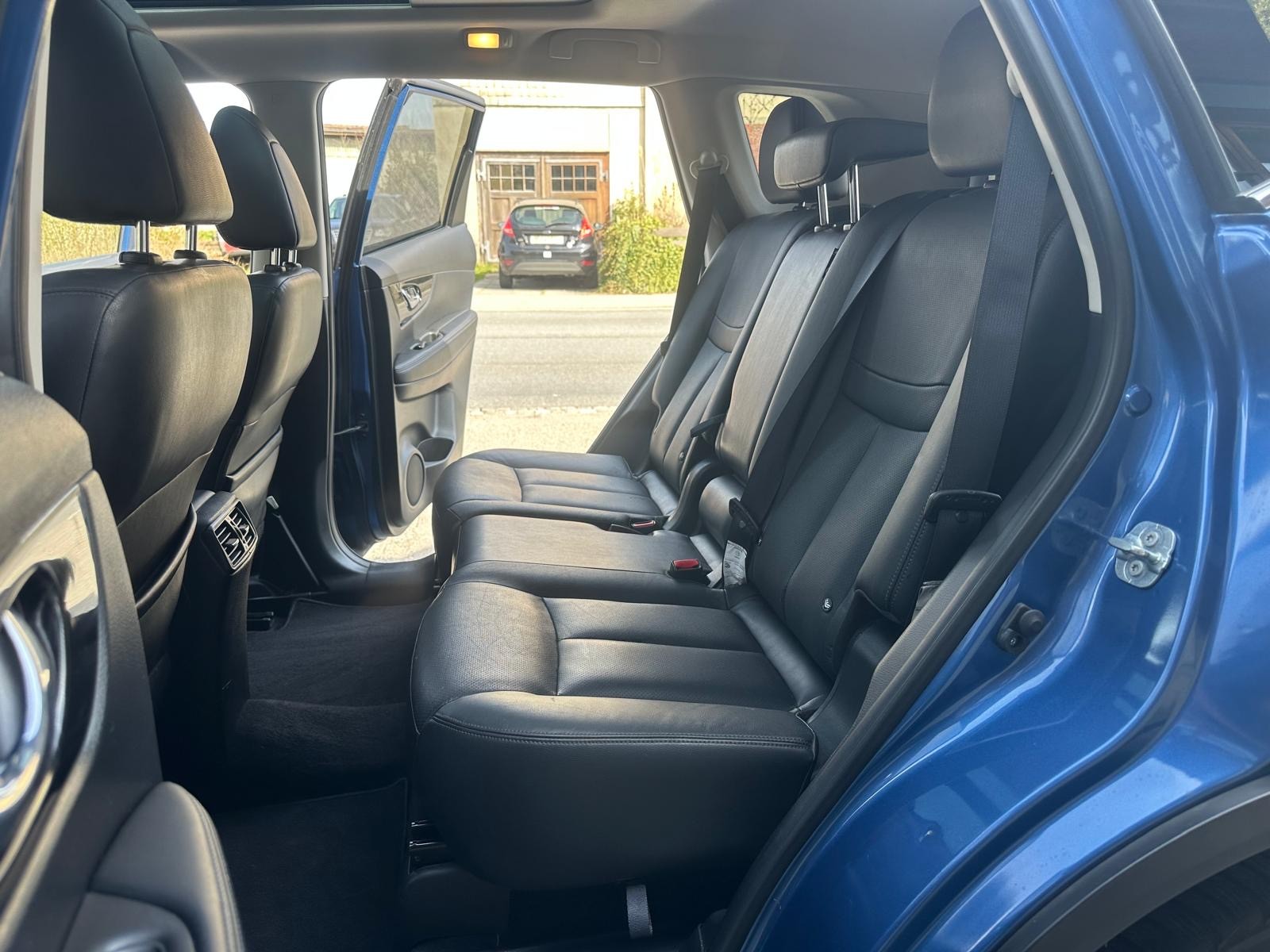 NISSAN X-Trail 2.0 dCi tekna Xtronic CVT ALL-MODE 4x4-image-9