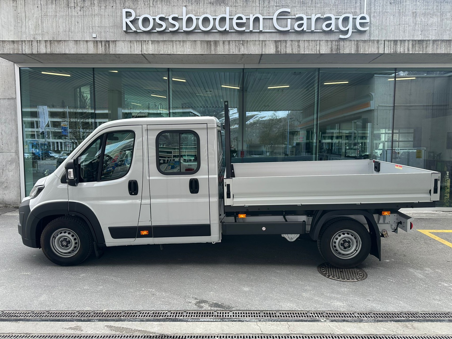 TOYOTA Proace MAX 2.2 Brücke mit Doppelkabine L3H1-image-0