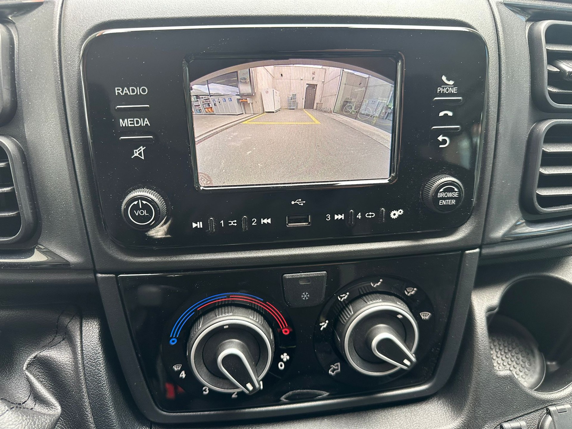 TOYOTA Proace MAX 2.2 Brücke mit Doppelkabine L3H1-image-10