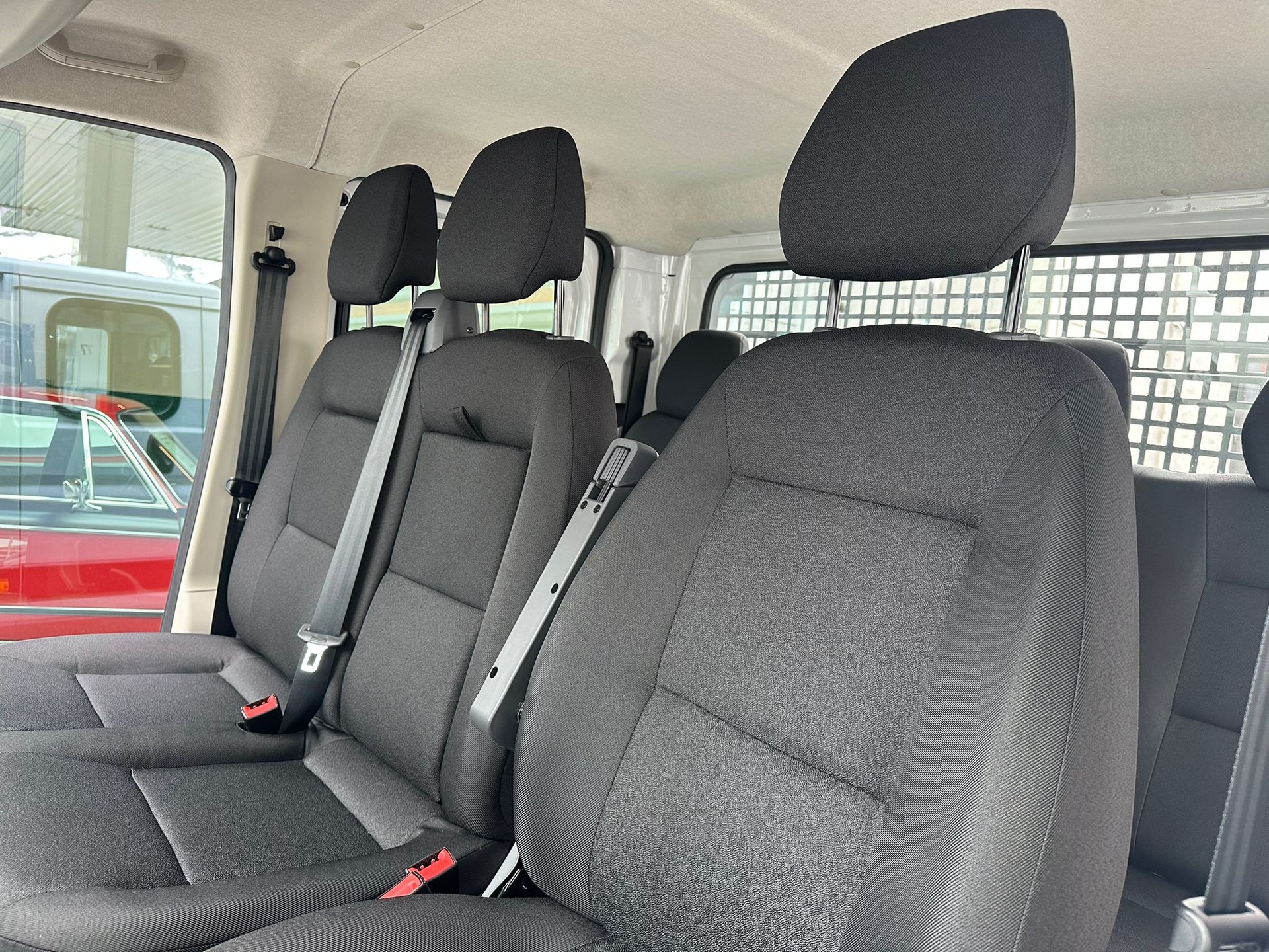 TOYOTA Proace MAX 2.2 Brücke mit Doppelkabine L3H1-image-12
