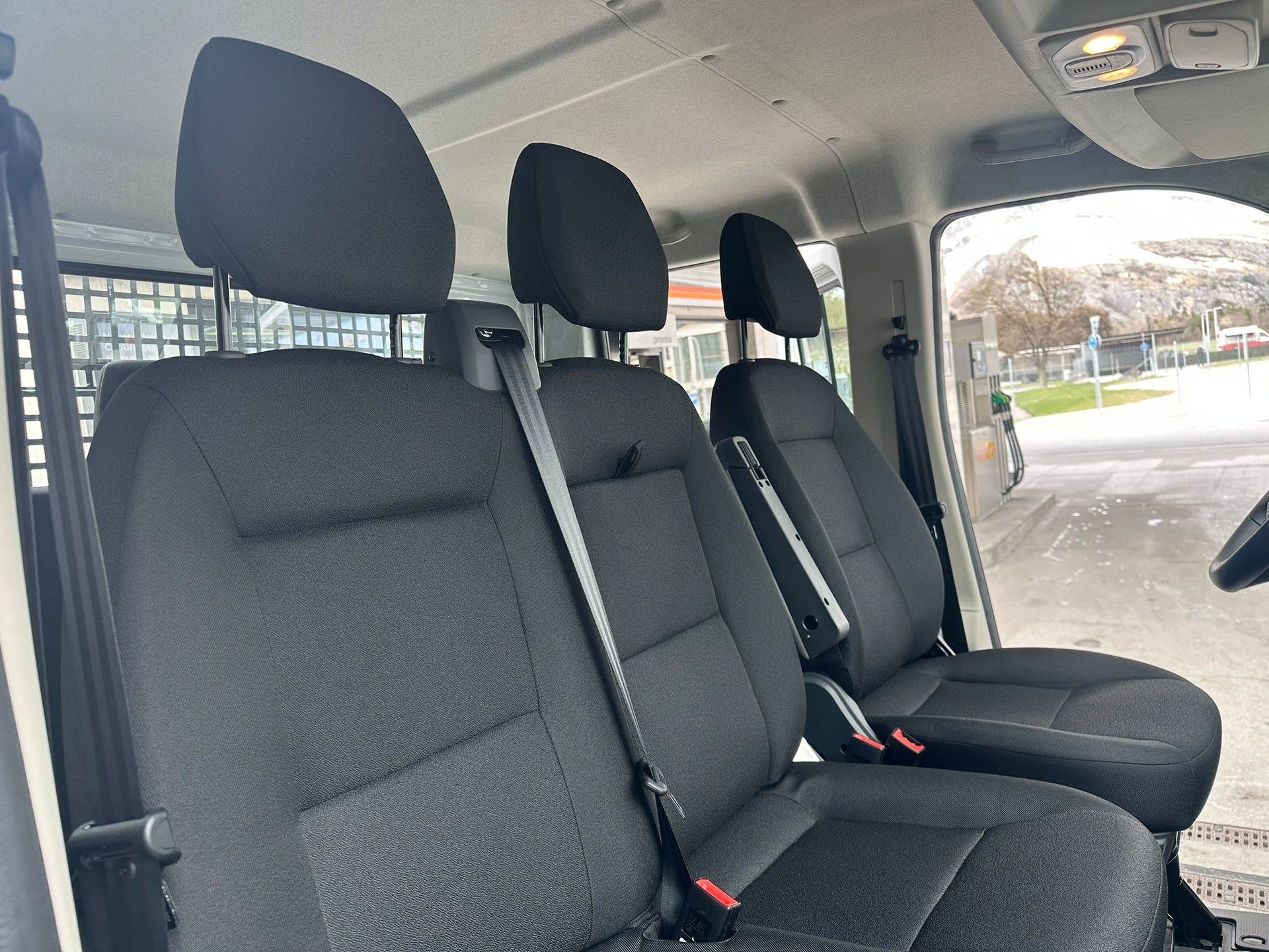 TOYOTA Proace MAX 2.2 Brücke mit Doppelkabine L3H1-image-14