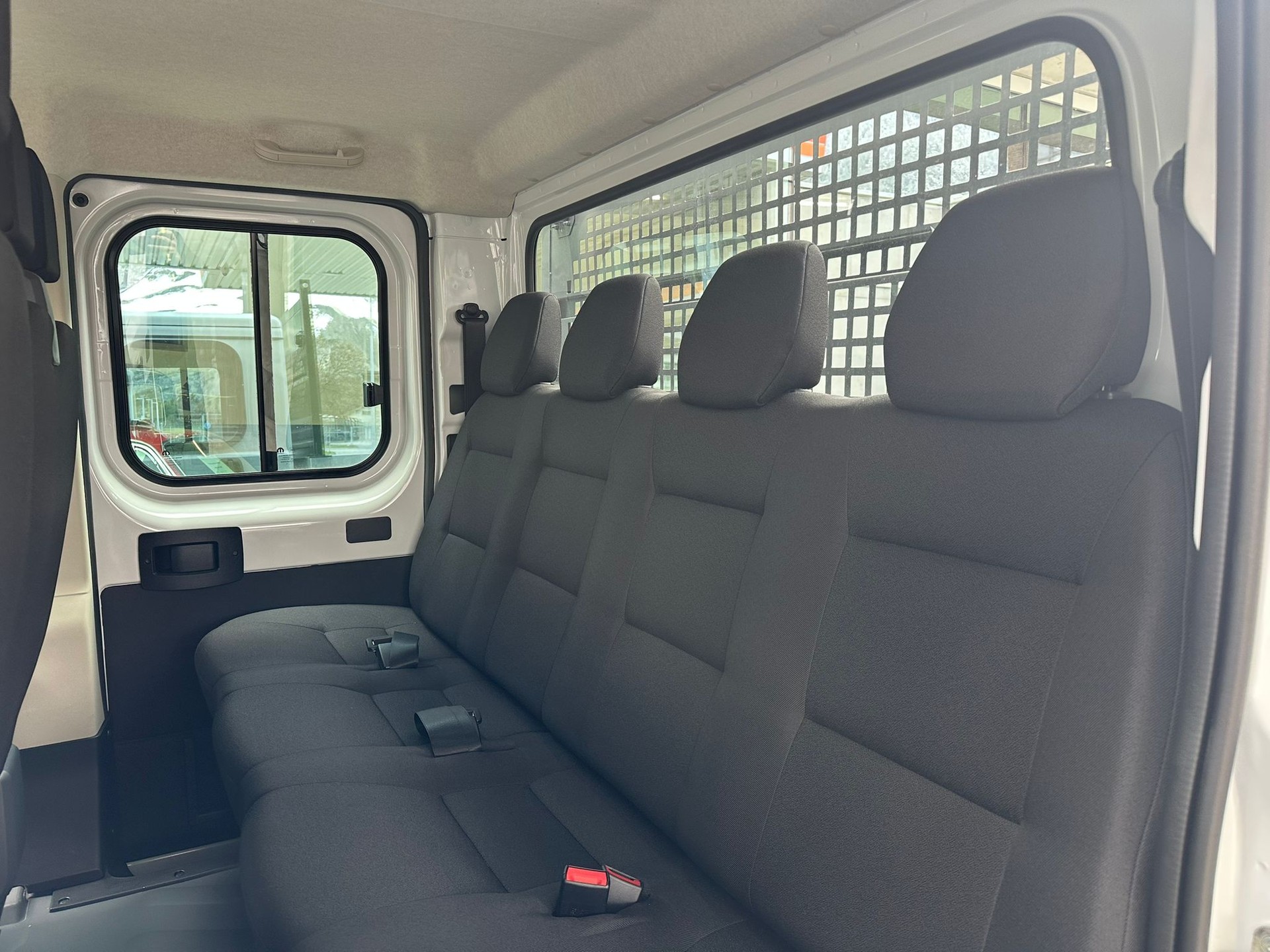 TOYOTA Proace MAX 2.2 Brücke mit Doppelkabine L3H1-image-15