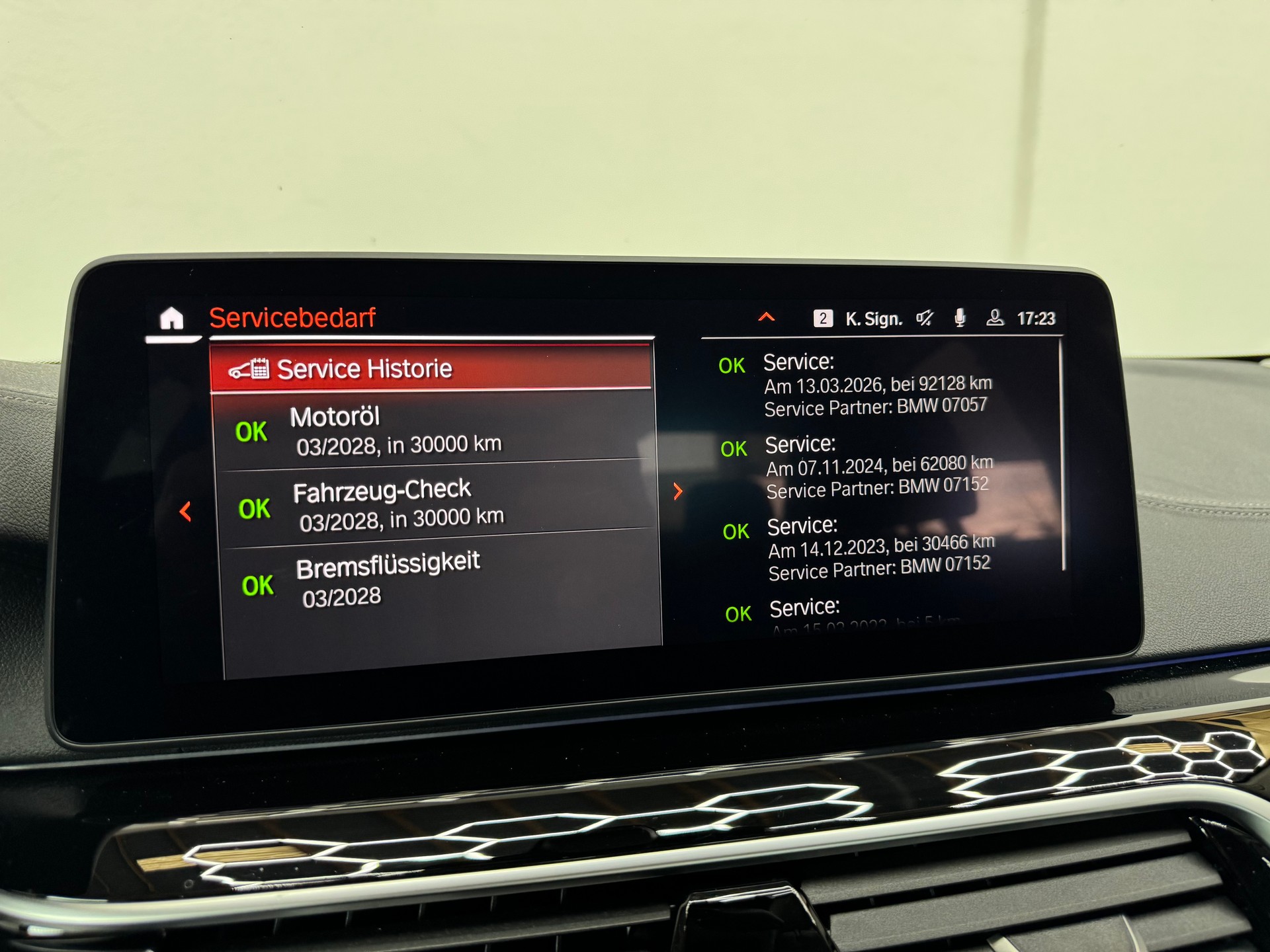 BMW 530d xDrive 48V Luxury Line Steptronic-image-22
