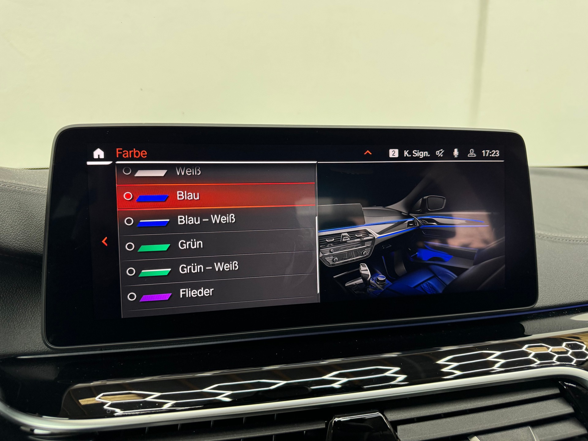 BMW 530d xDrive 48V Luxury Line Steptronic-image-25