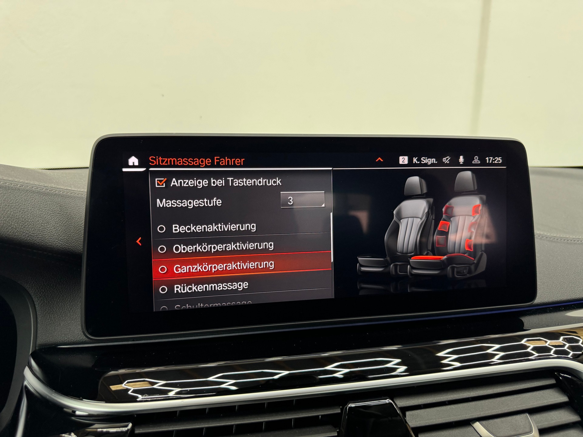 BMW 530d xDrive 48V Luxury Line Steptronic-image-24