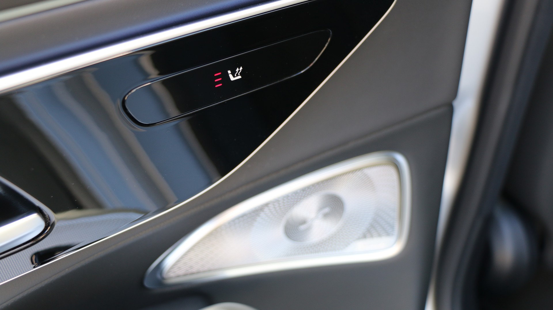 MERCEDES-BENZ E 53 Hybrid 4M+ 9G-Tronic-image-13