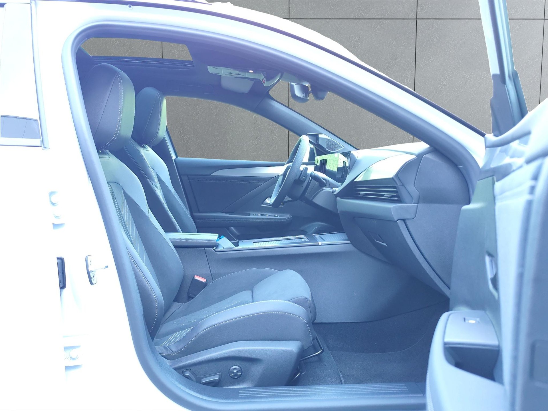 OPEL Astra-e Sports Tourer Ultimate-image-11