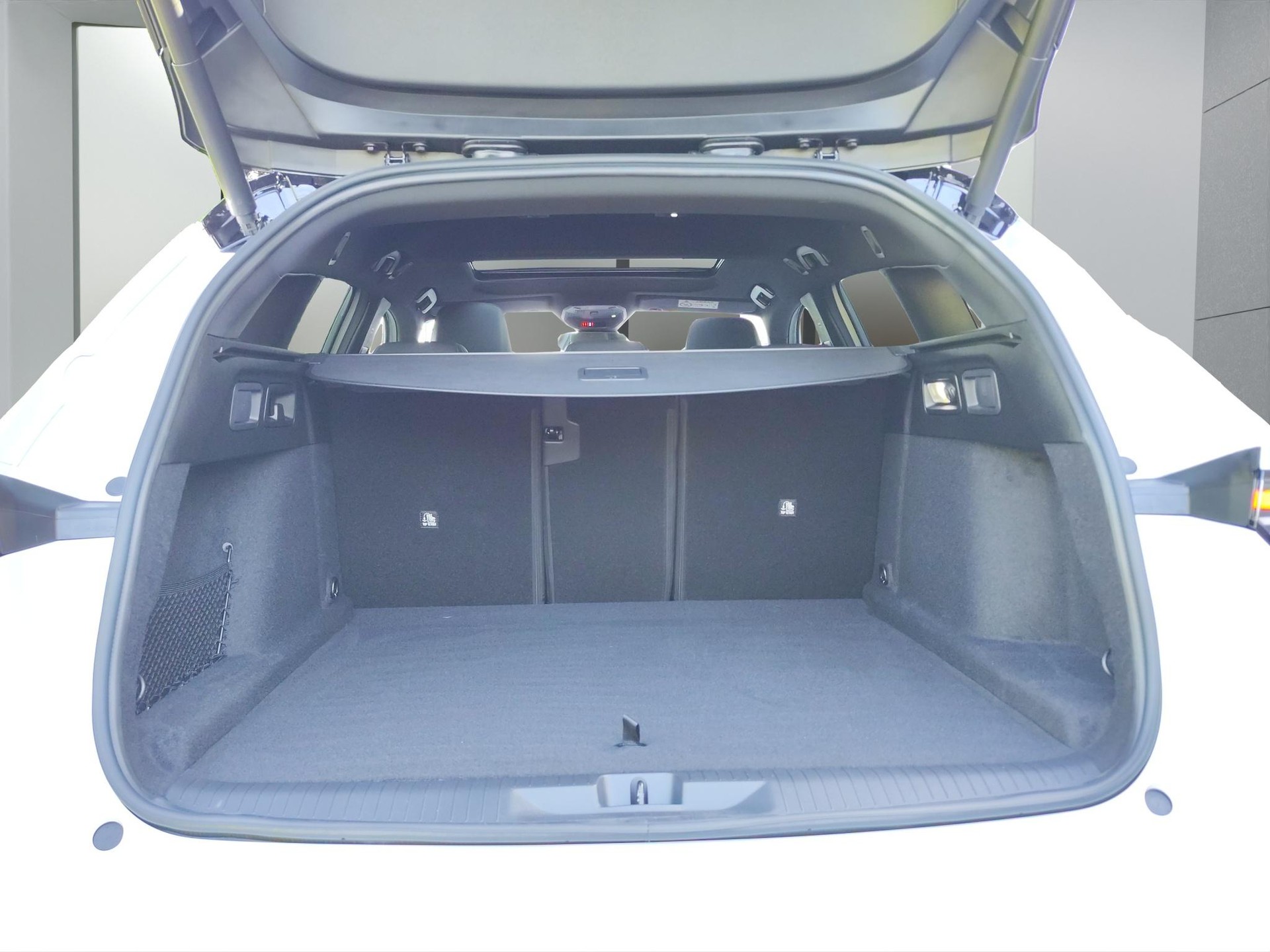 OPEL Astra-e Sports Tourer Ultimate-image-18
