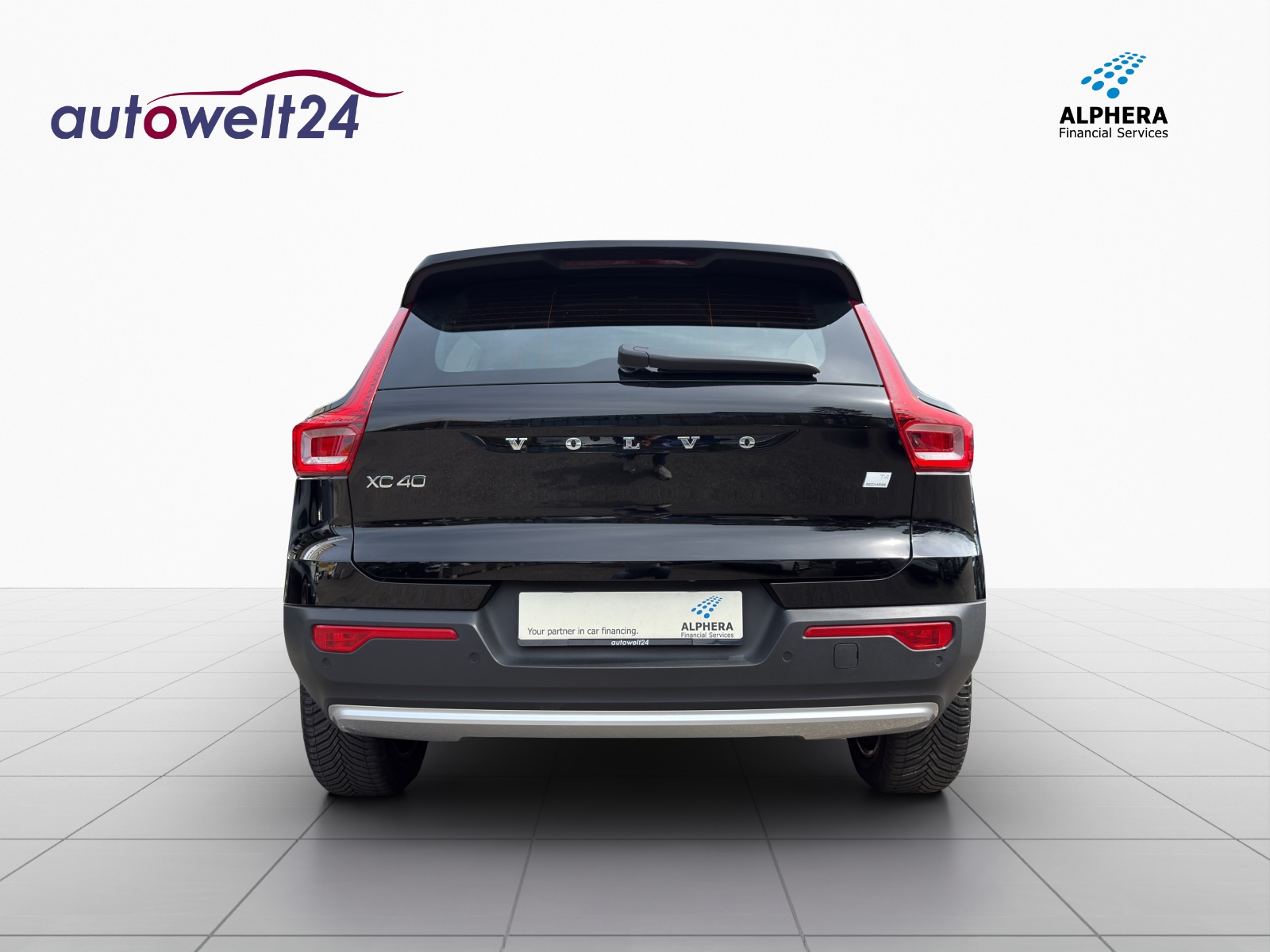 VOLVO XC40 T4 PHEV Plus Bright DCT-image-6