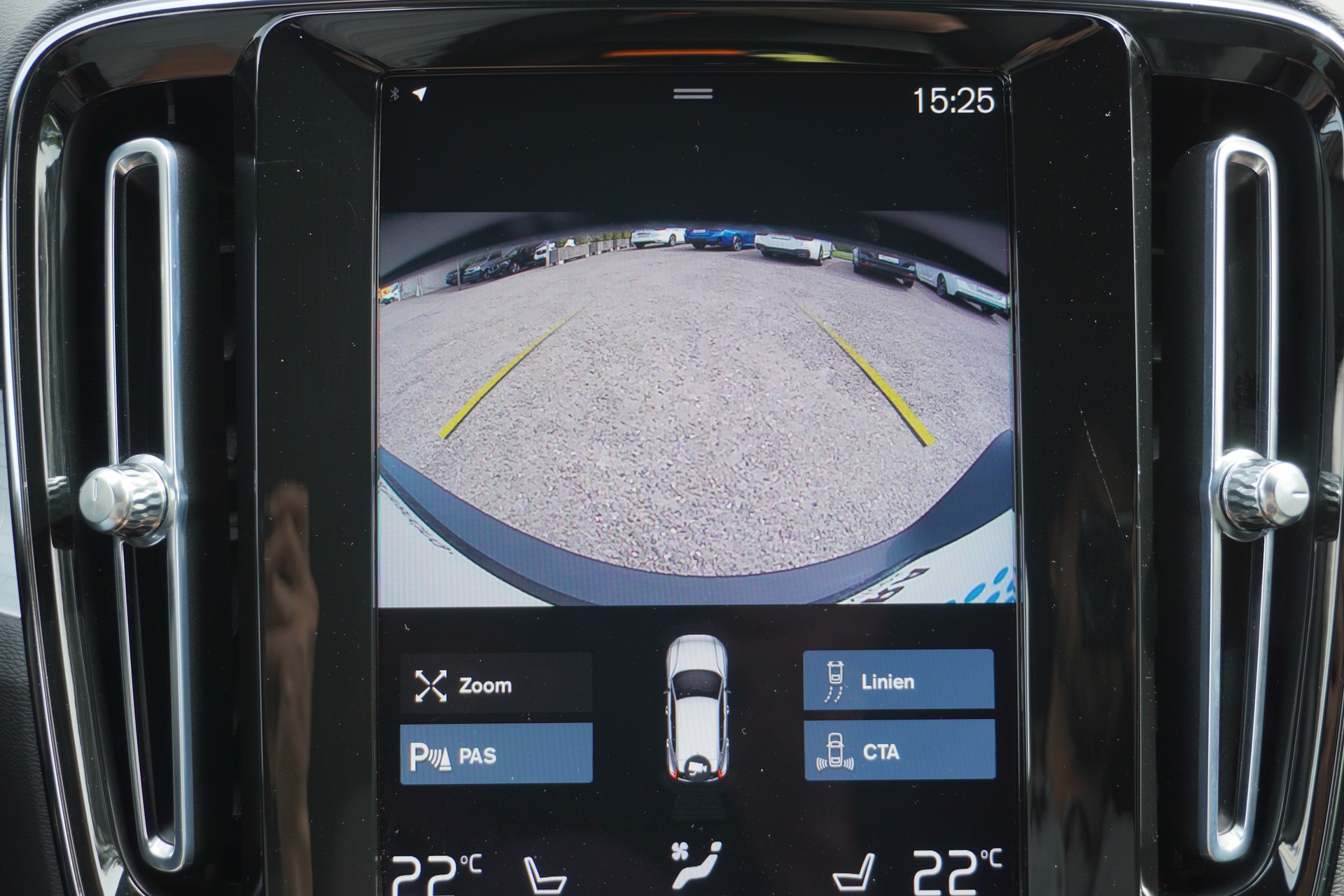 VOLVO XC40 T4 PHEV Plus Bright DCT-image-19
