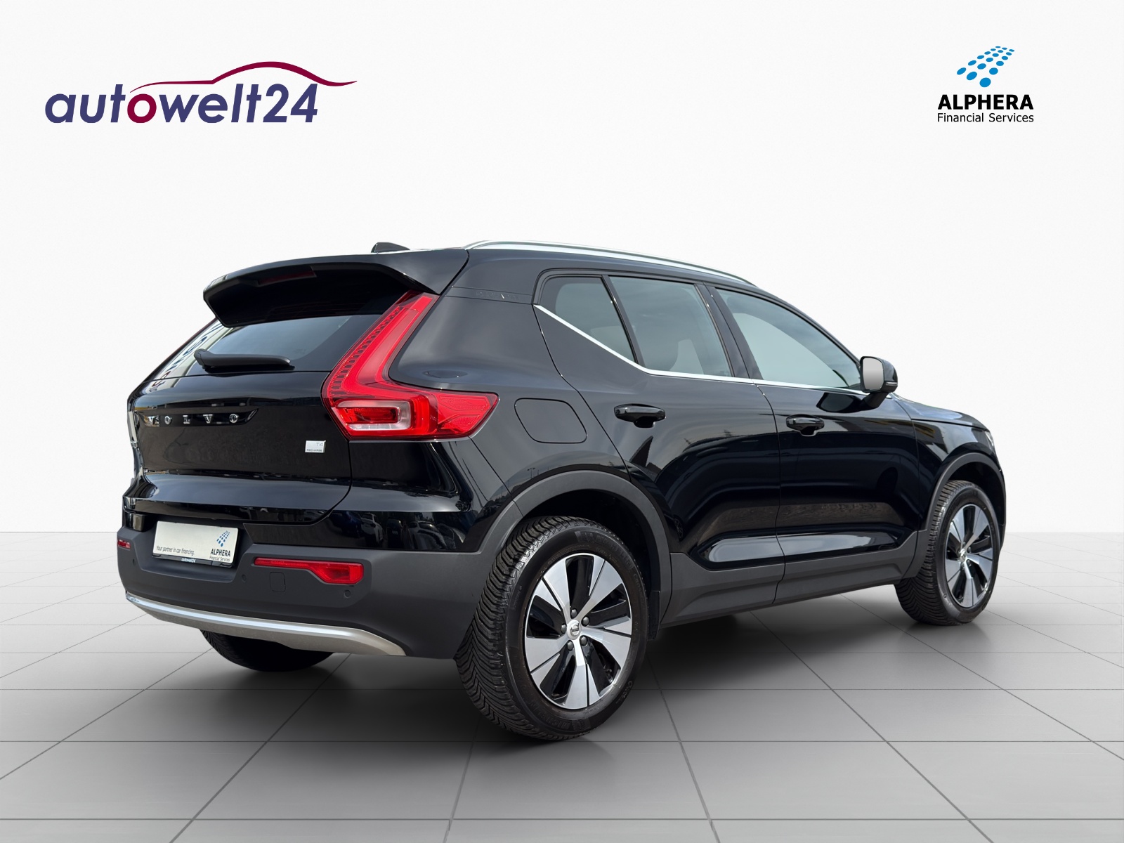 VOLVO XC40 T4 PHEV Plus Bright DCT-image-5