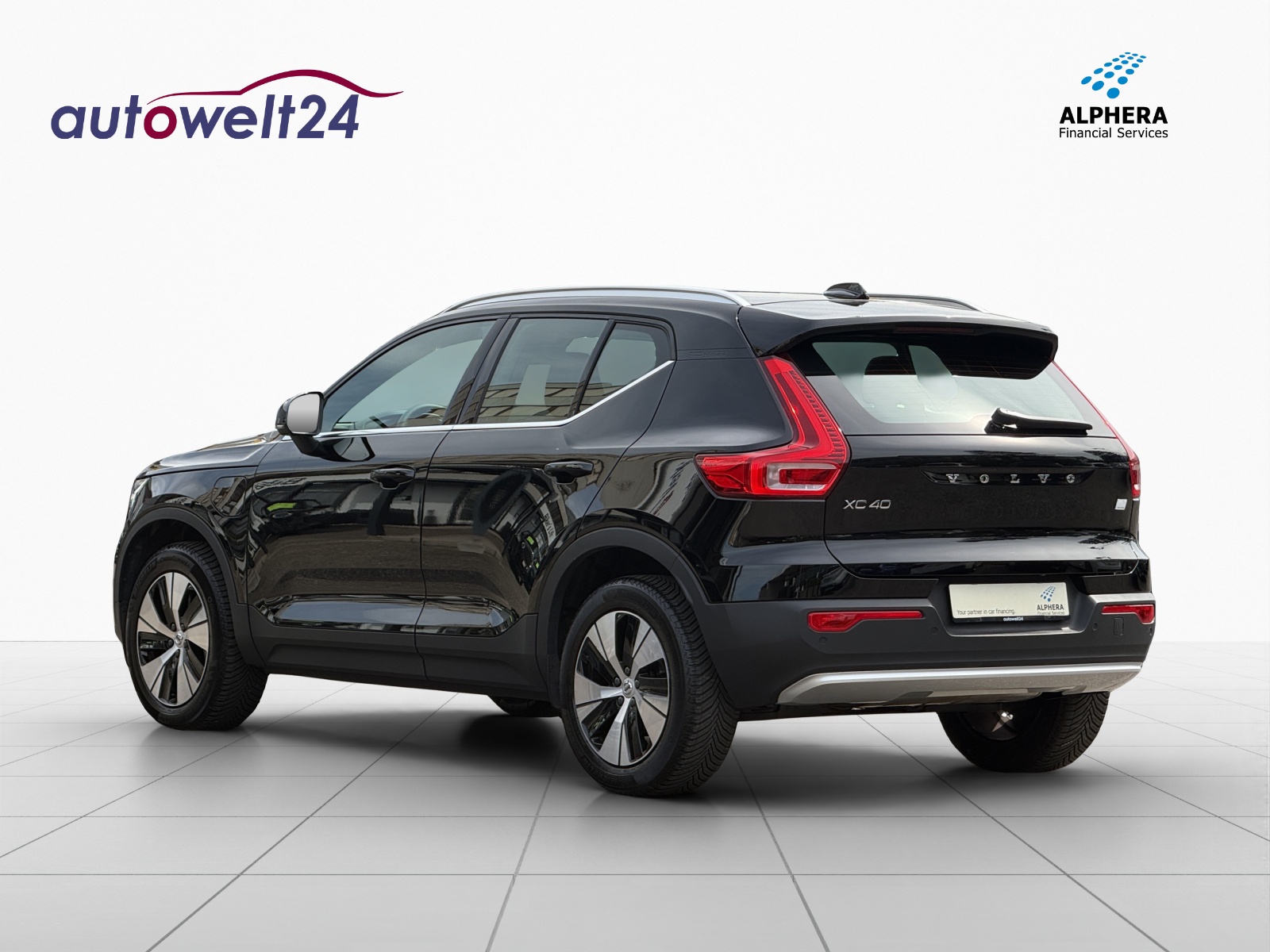 VOLVO XC40 T4 PHEV Plus Bright DCT-image-7