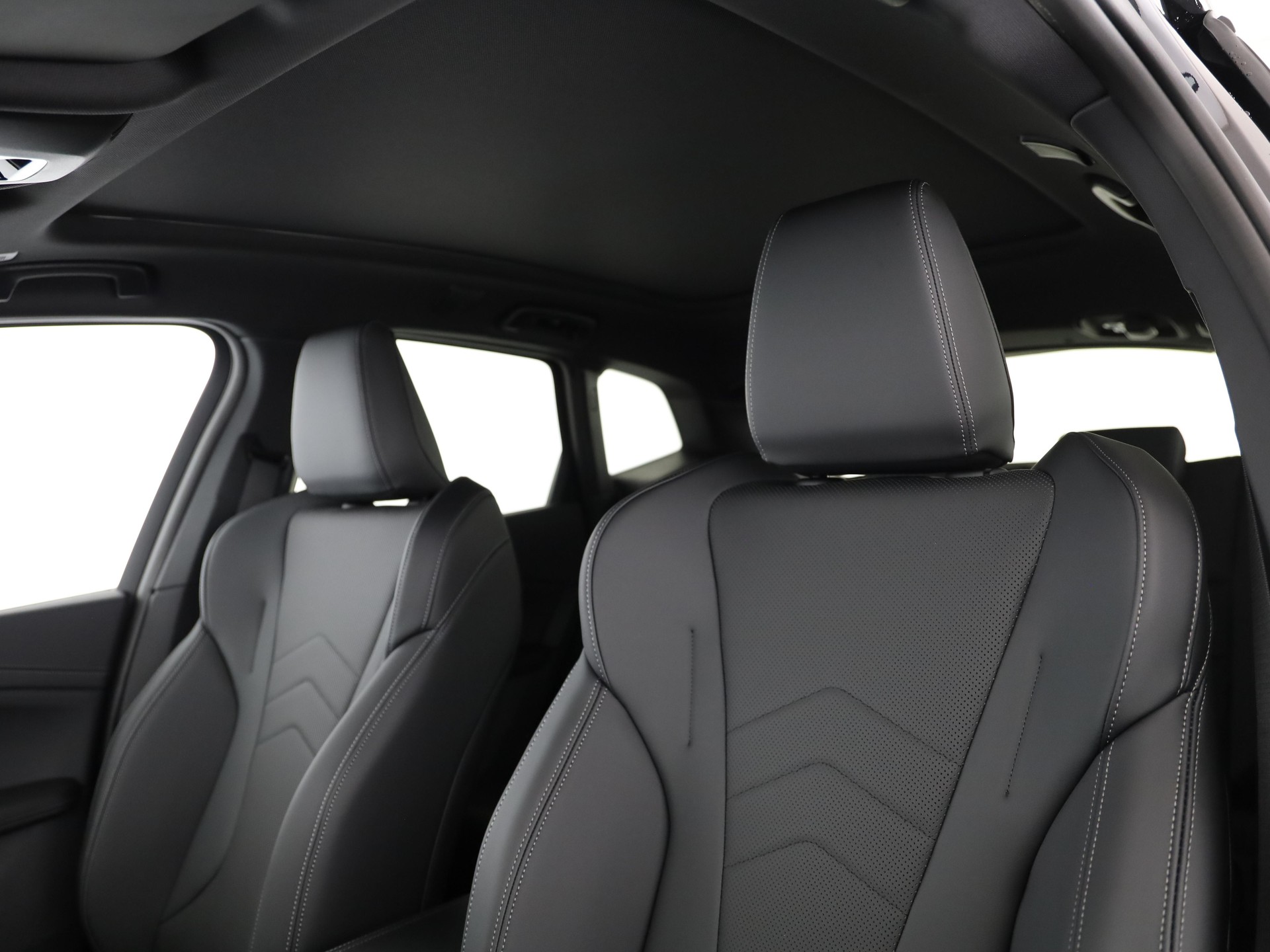 BMW 230e xDrive paddles Active Tourer-image-10