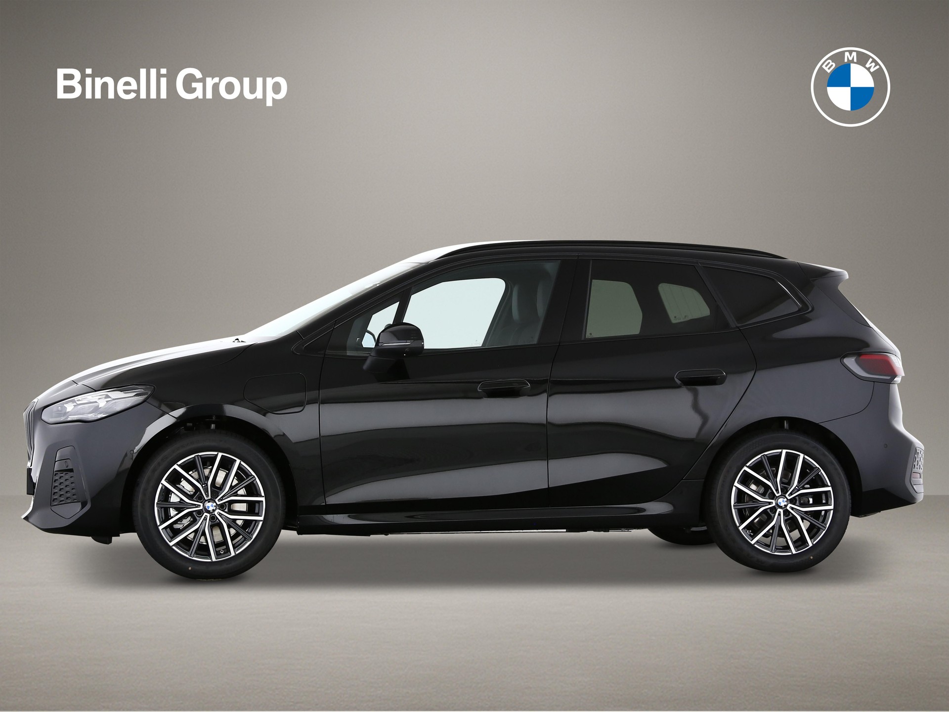 BMW 230e xDrive paddles Active Tourer-image-2