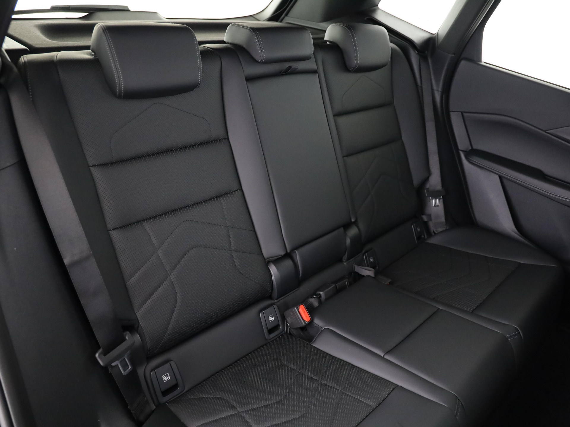 BMW 230e xDrive paddles Active Tourer-image-14