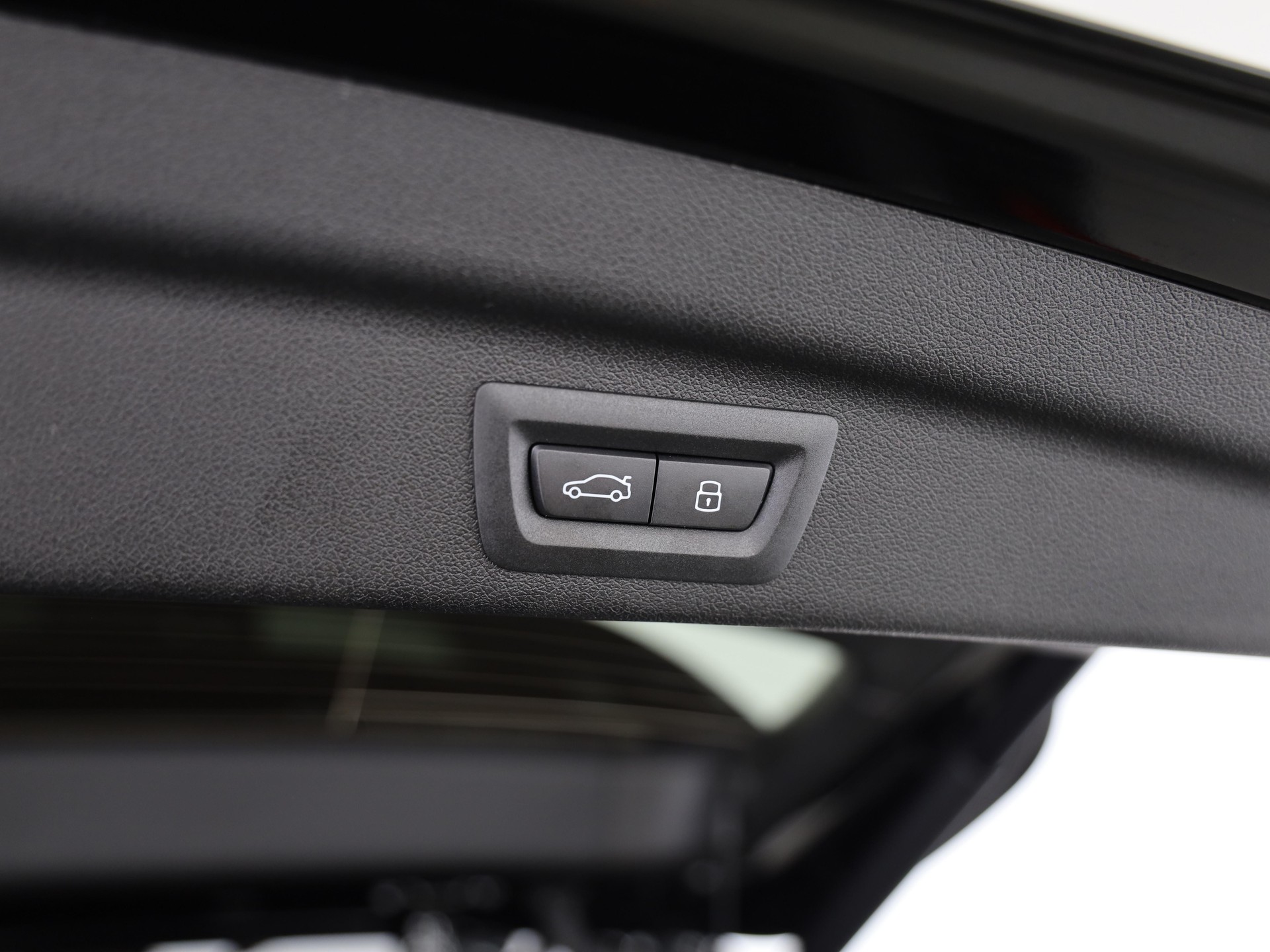 BMW 230e xDrive paddles Active Tourer-image-8