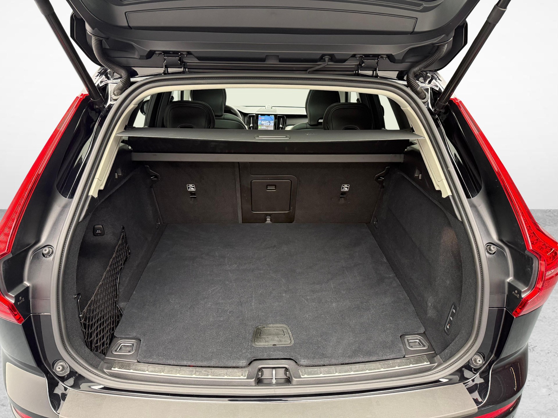 VOLVO XC60 2.0 T8 TE XCLUSIVE Ultra Dark eAWD-image-11