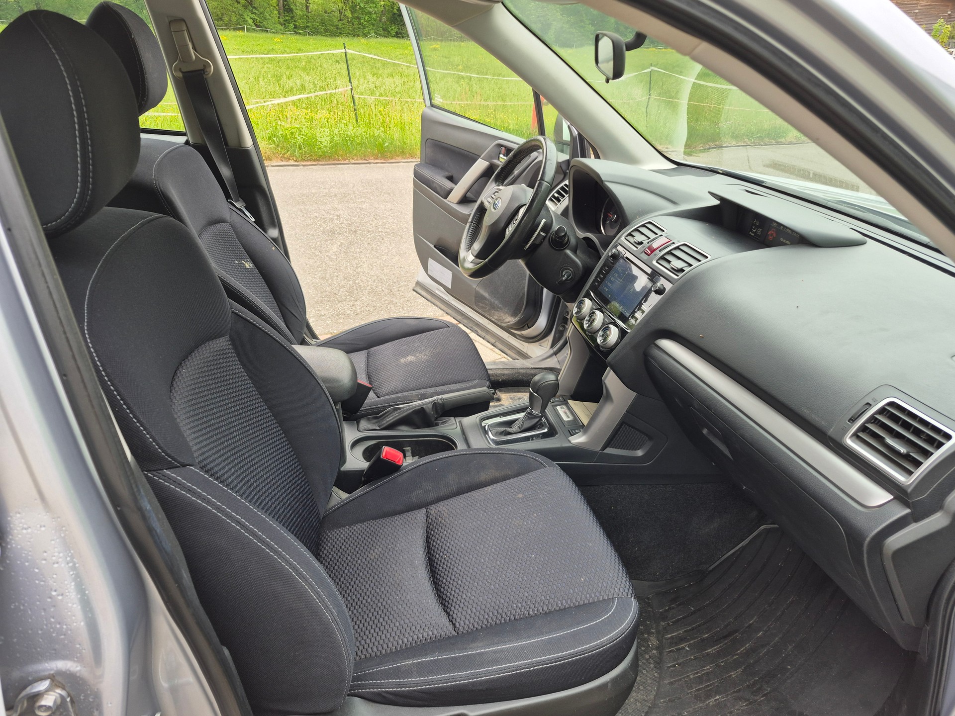 SUBARU Forester 2.0D Swiss Lineatronic-image-9