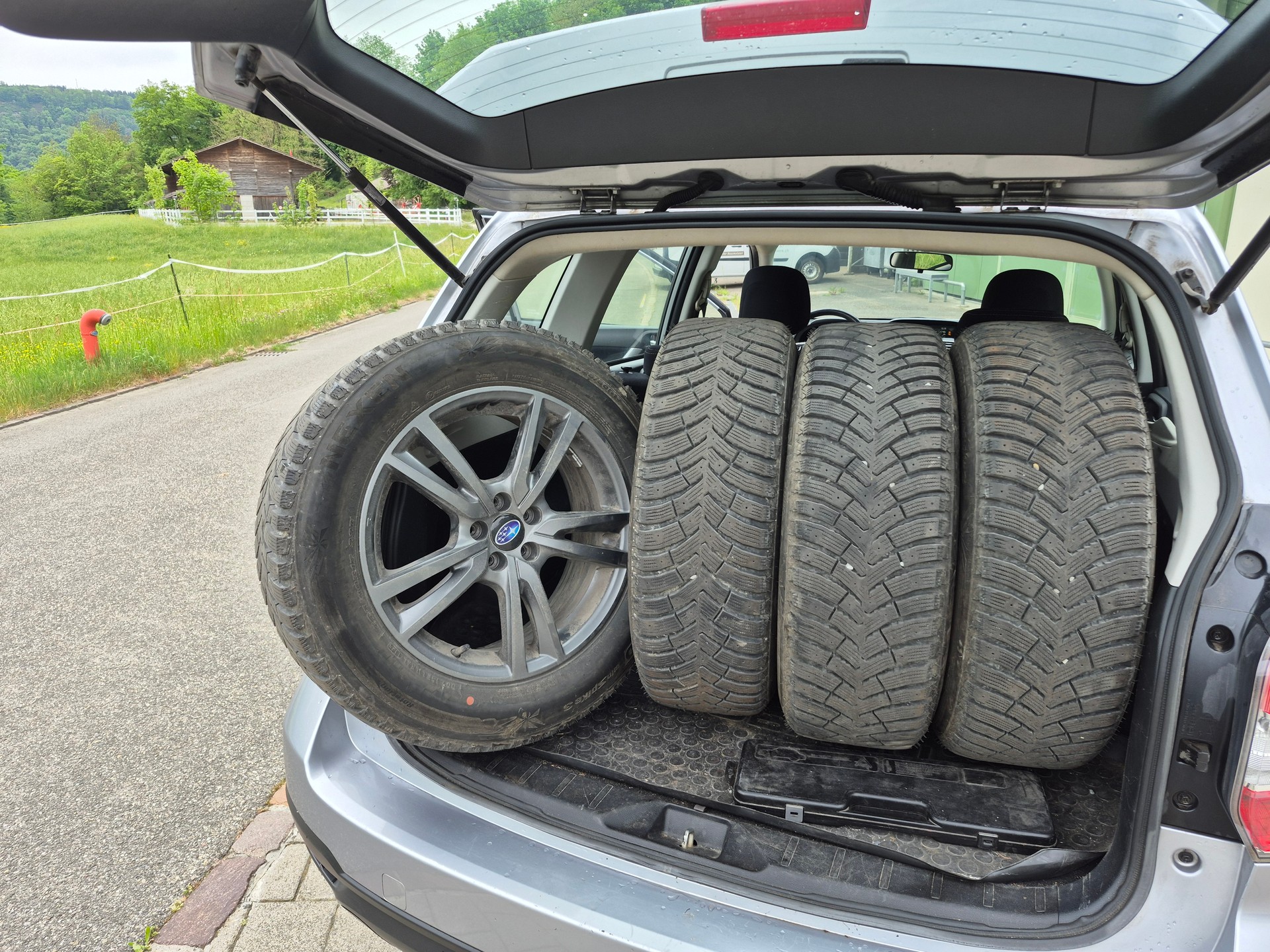 SUBARU Forester 2.0D Swiss Lineatronic-image-7